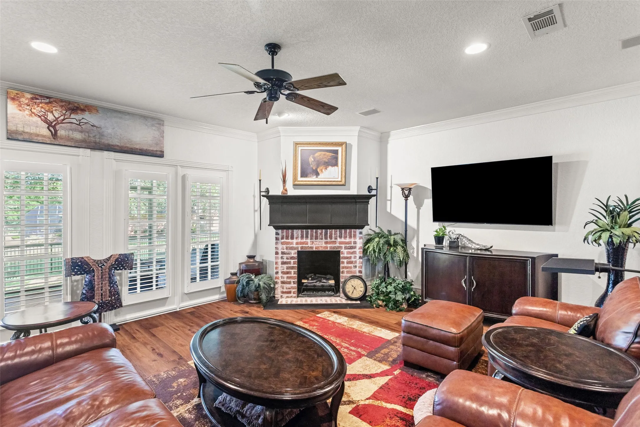 Single Family Residence For Sale in Hood County , 6402 Parlange Court, Granbury, Texas 76049, 3 Bedroom, 3 Bathroom, 2 Garage spaces, 2,623 Sqft, built in 1999, mls#21361033, Real Estate Agent in Granbury, Homes For Sale in Hood county, Homes For Sale in Granbury, Realtor in Granbury Texas, Real Estate Brokerage Independent Realty Texas, Luminita Cordes Realtor