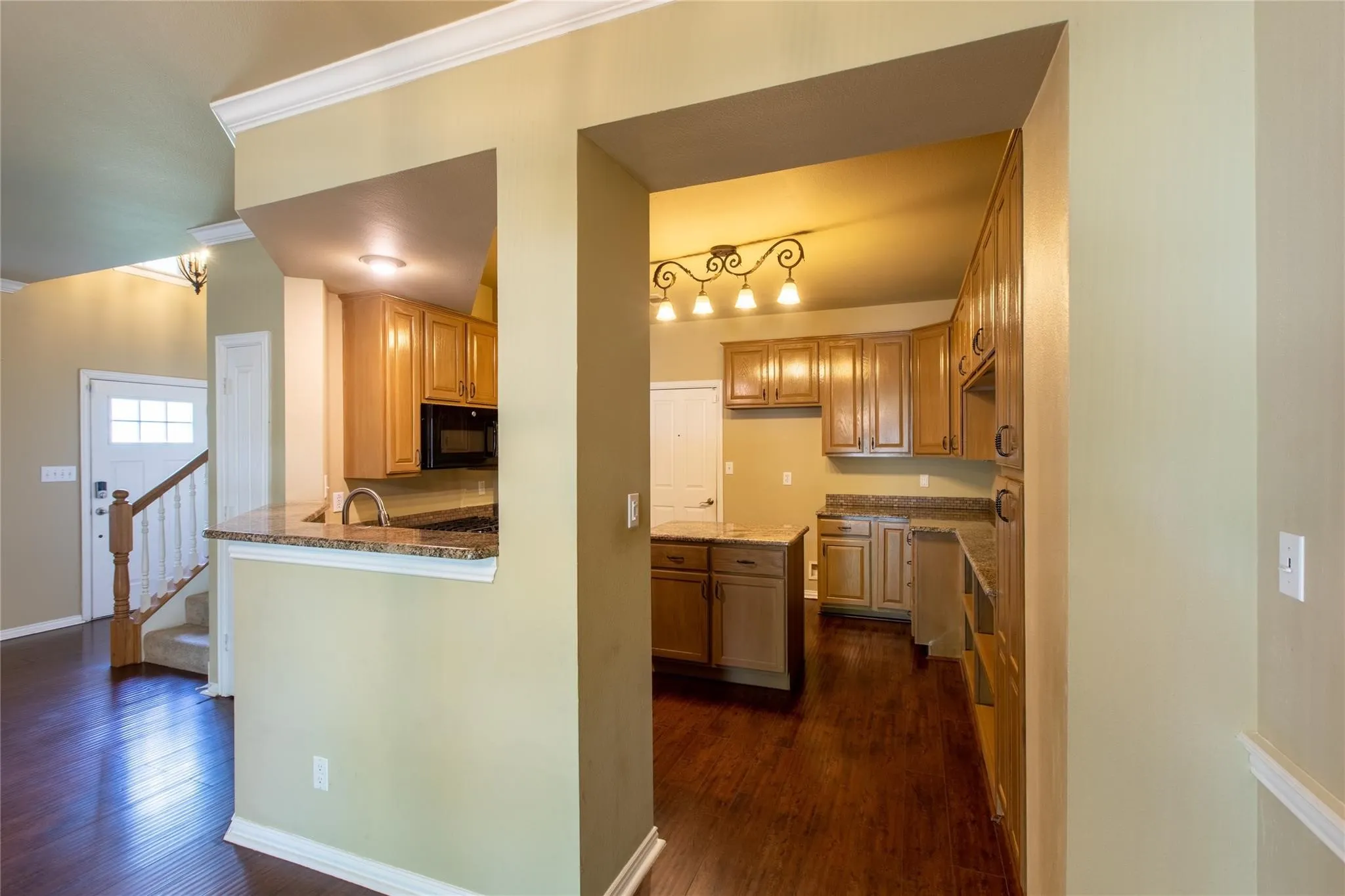 Townhouse For Rent in Collin County , 609 Regency Drive, Allen, Texas 75002, 3 Bedroom, 2 Bathroom, 2 Garage spaces, 1,783 Sqft, built in 1999, mls#21353306, Real Estate Agent in Allen, Homes For Rent in Collin county, Homes For Rent in Allen, Realtor in Allen Texas, Real Estate Brokerage Independent Realty Texas, Luminita Cordes Realtor