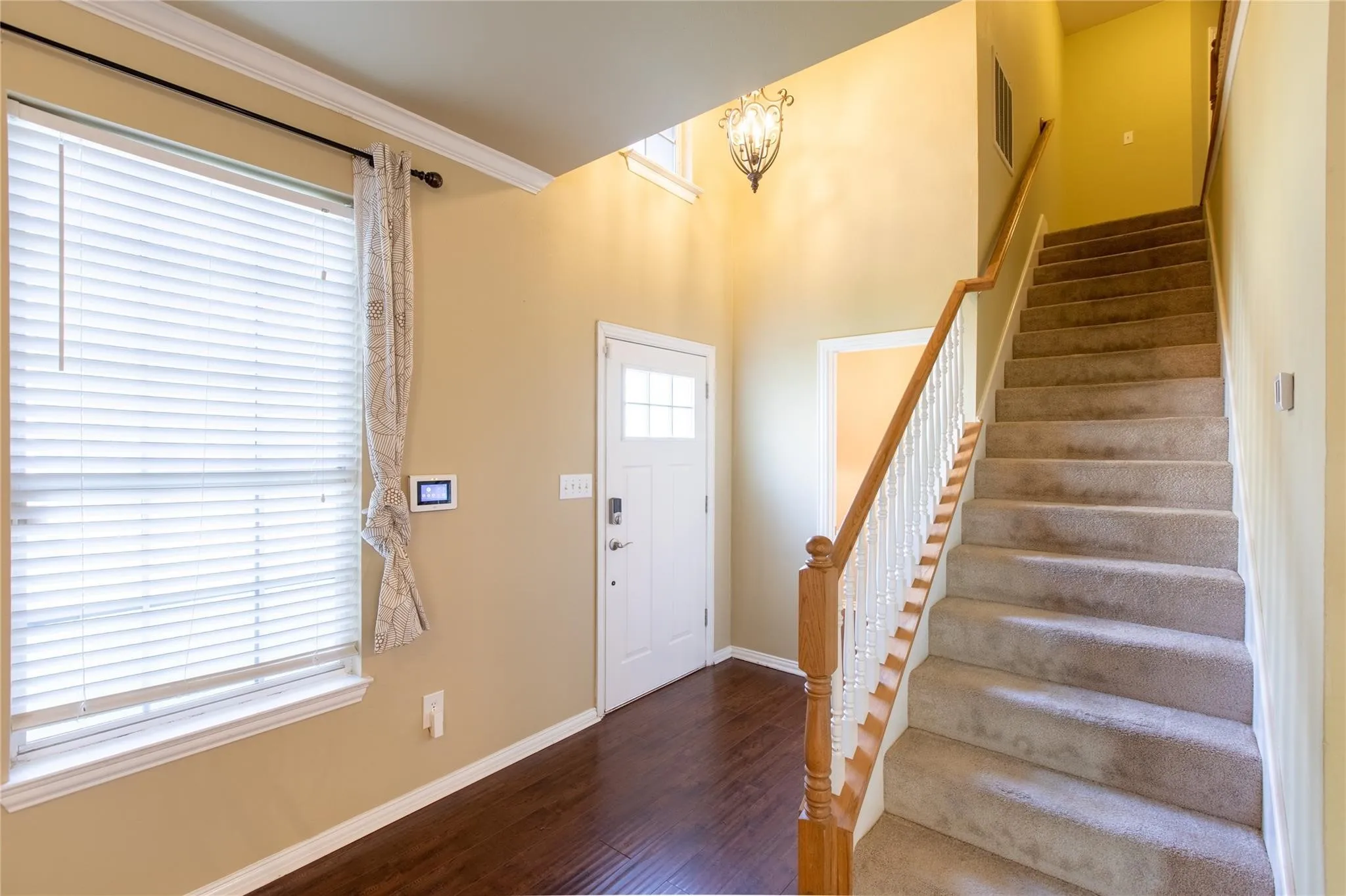 Townhouse For Rent in Collin County , 609 Regency Drive, Allen, Texas 75002, 3 Bedroom, 2 Bathroom, 2 Garage spaces, 1,783 Sqft, built in 1999, mls#21353306, Real Estate Agent in Allen, Homes For Rent in Collin county, Homes For Rent in Allen, Realtor in Allen Texas, Real Estate Brokerage Independent Realty Texas, Luminita Cordes Realtor