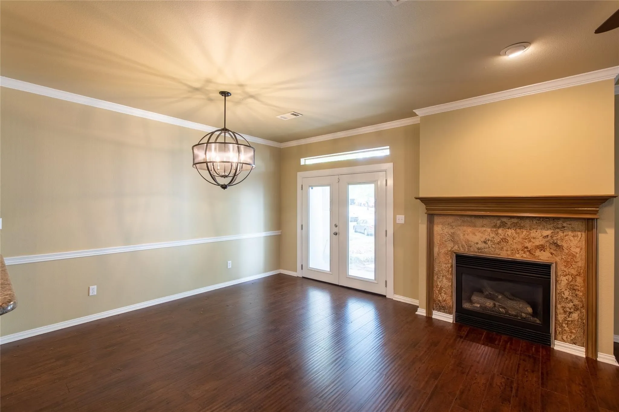 Townhouse For Rent in Collin County , 609 Regency Drive, Allen, Texas 75002, 3 Bedroom, 2 Bathroom, 2 Garage spaces, 1,783 Sqft, built in 1999, mls#21353306, Real Estate Agent in Allen, Homes For Rent in Collin county, Homes For Rent in Allen, Realtor in Allen Texas, Real Estate Brokerage Independent Realty Texas, Luminita Cordes Realtor
