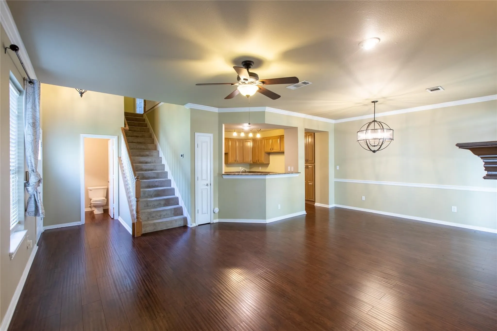 Townhouse For Rent in Collin County , 609 Regency Drive, Allen, Texas 75002, 3 Bedroom, 2 Bathroom, 2 Garage spaces, 1,783 Sqft, built in 1999, mls#21353306, Real Estate Agent in Allen, Homes For Rent in Collin county, Homes For Rent in Allen, Realtor in Allen Texas, Real Estate Brokerage Independent Realty Texas, Luminita Cordes Realtor