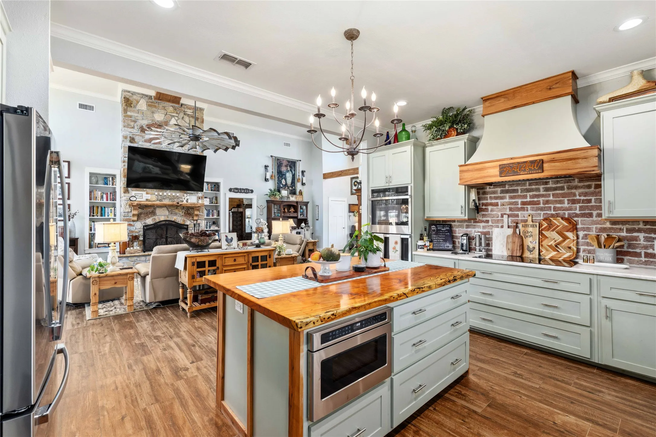 Single Family Residence For Sale in Comanche County , 6108 Highway 1689, Sidney, Texas 76474, 3 Bedroom, 3 Bathroom, 2 Garage spaces, 2,186 Sqft, built in 2021, mls#21359165, Real Estate Agent in Sidney, Homes For Sale in Comanche county, Homes For Sale in Sidney, Realtor in Sidney Texas, Real Estate Brokerage Independent Realty Texas, Luminita Cordes Realtor