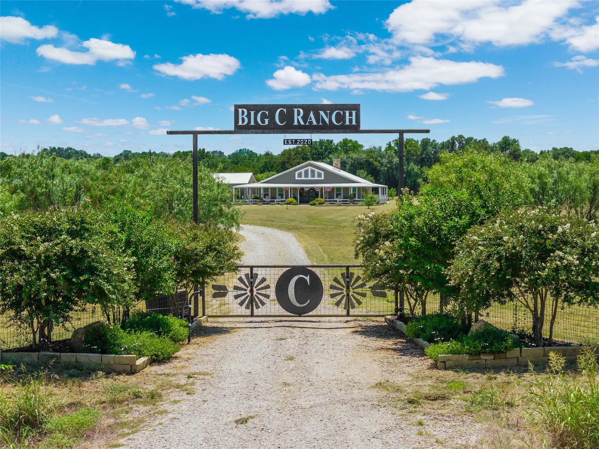 Single Family Residence For Sale in Comanche County , 6108 Highway 1689, Sidney, Texas 76474, 3 Bedroom, 3 Bathroom, 2 Garage spaces, 2,186 Sqft, built in 2021, mls#21359165, Real Estate Agent in Sidney, Homes For Sale in Comanche county, Homes For Sale in Sidney, Realtor in Sidney Texas, Real Estate Brokerage Independent Realty Texas, Luminita Cordes Realtor