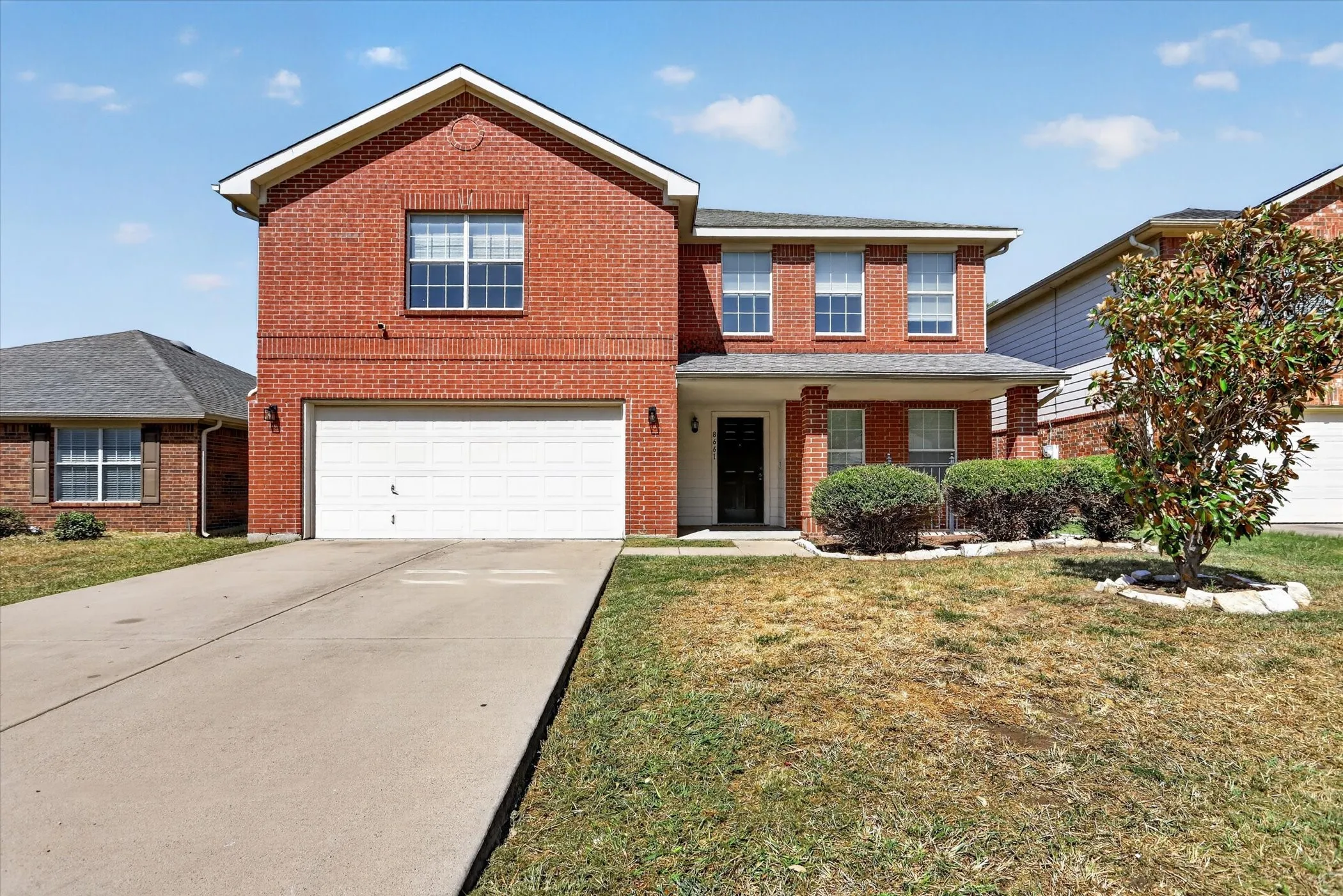 Single Family Residence For Sale in Tarrant County , 8661 Boswell Meadows Drive, Fort Worth, Texas 76179, 4 Bedroom, 3 Bathroom, 2 Garage spaces, 2,252 Sqft, built in 2006, mls#21361654, Real Estate Agent in Fort Worth, Homes For Sale in Tarrant county, Homes For Sale in Fort Worth, Realtor in Fort Worth Texas, Real Estate Brokerage Independent Realty Texas, Luminita Cordes Realtor