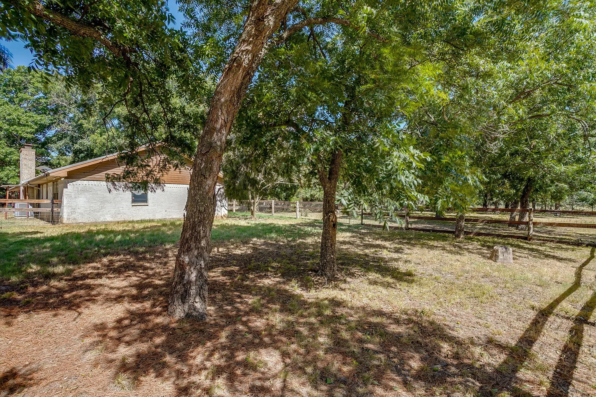 Farm For Sale in Jack County , 1377 E Gibtown Road, Poolville, Texas 76487, 3 Bedroom, 2 Bathroom, 2 Garage spaces, 2,247 Sqft, built in 1969, Price $795,000, mls#21362045, Real Estate Agent in Poolville, Homes For Sale in Jack county, Homes For Sale in Poolville, Realtor in Poolville Texas, Real Estate Brokerage Independent Realty Texas, Luminita Cordes Realtor