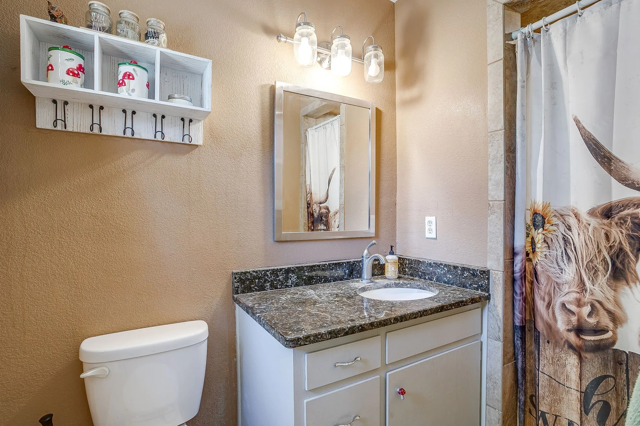 Farm For Sale in Jack County , 1377 E Gibtown Road, Poolville, Texas 76487, 3 Bedroom, 2 Bathroom, 2 Garage spaces, 2,247 Sqft, built in 1969, Price $795,000, mls#21362045, Real Estate Agent in Poolville, Homes For Sale in Jack county, Homes For Sale in Poolville, Realtor in Poolville Texas, Real Estate Brokerage Independent Realty Texas, Luminita Cordes Realtor