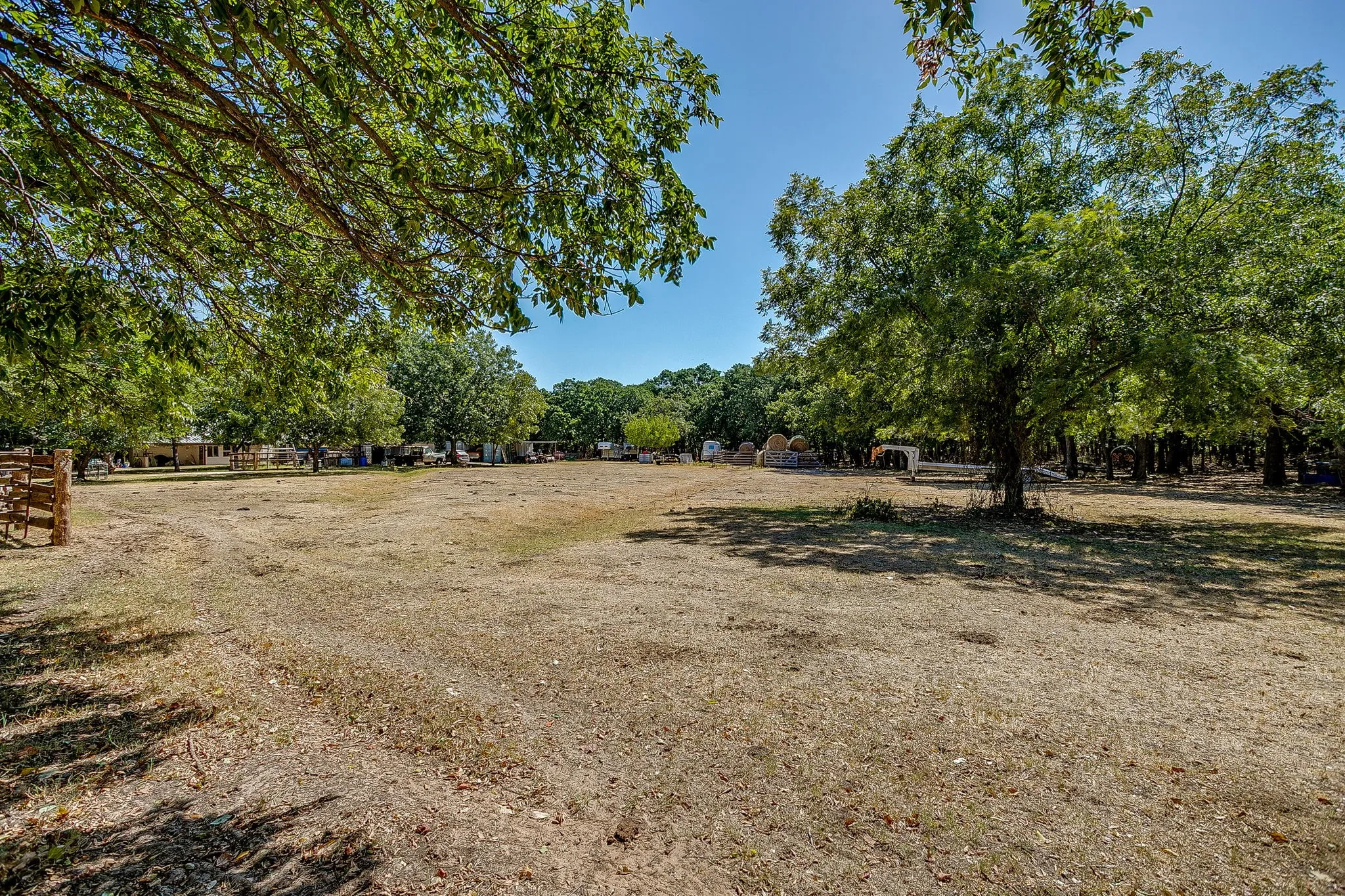 Farm For Sale in Jack County , 1377 E Gibtown Road, Poolville, Texas 76487, 3 Bedroom, 2 Bathroom, 2 Garage spaces, 2,247 Sqft, built in 1969, Price $795,000, mls#21362045, Real Estate Agent in Poolville, Homes For Sale in Jack county, Homes For Sale in Poolville, Realtor in Poolville Texas, Real Estate Brokerage Independent Realty Texas, Luminita Cordes Realtor