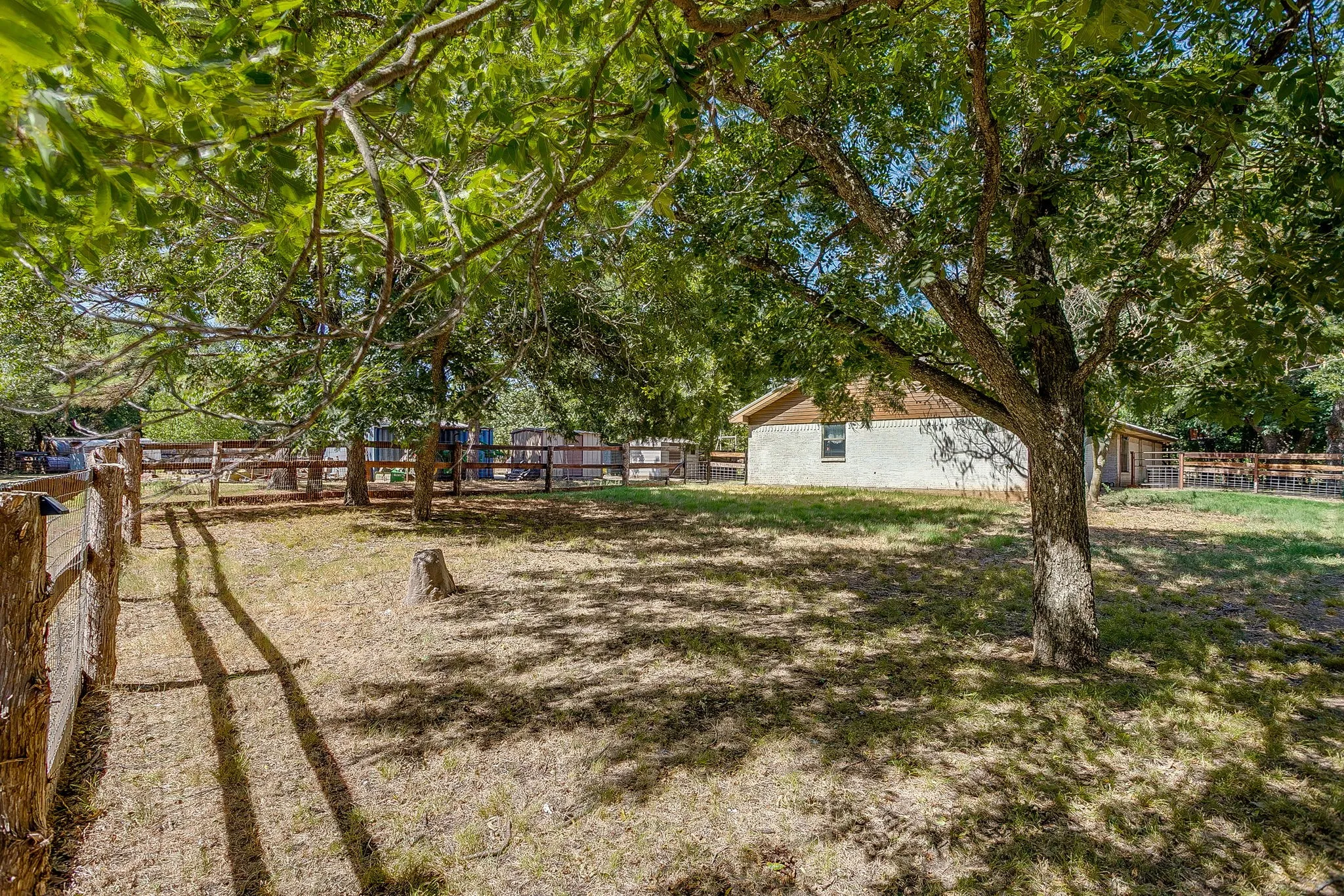 Farm For Sale in Jack County , 1377 E Gibtown Road, Poolville, Texas 76487, 3 Bedroom, 2 Bathroom, 2 Garage spaces, 2,247 Sqft, built in 1969, Price $795,000, mls#21362045, Real Estate Agent in Poolville, Homes For Sale in Jack county, Homes For Sale in Poolville, Realtor in Poolville Texas, Real Estate Brokerage Independent Realty Texas, Luminita Cordes Realtor