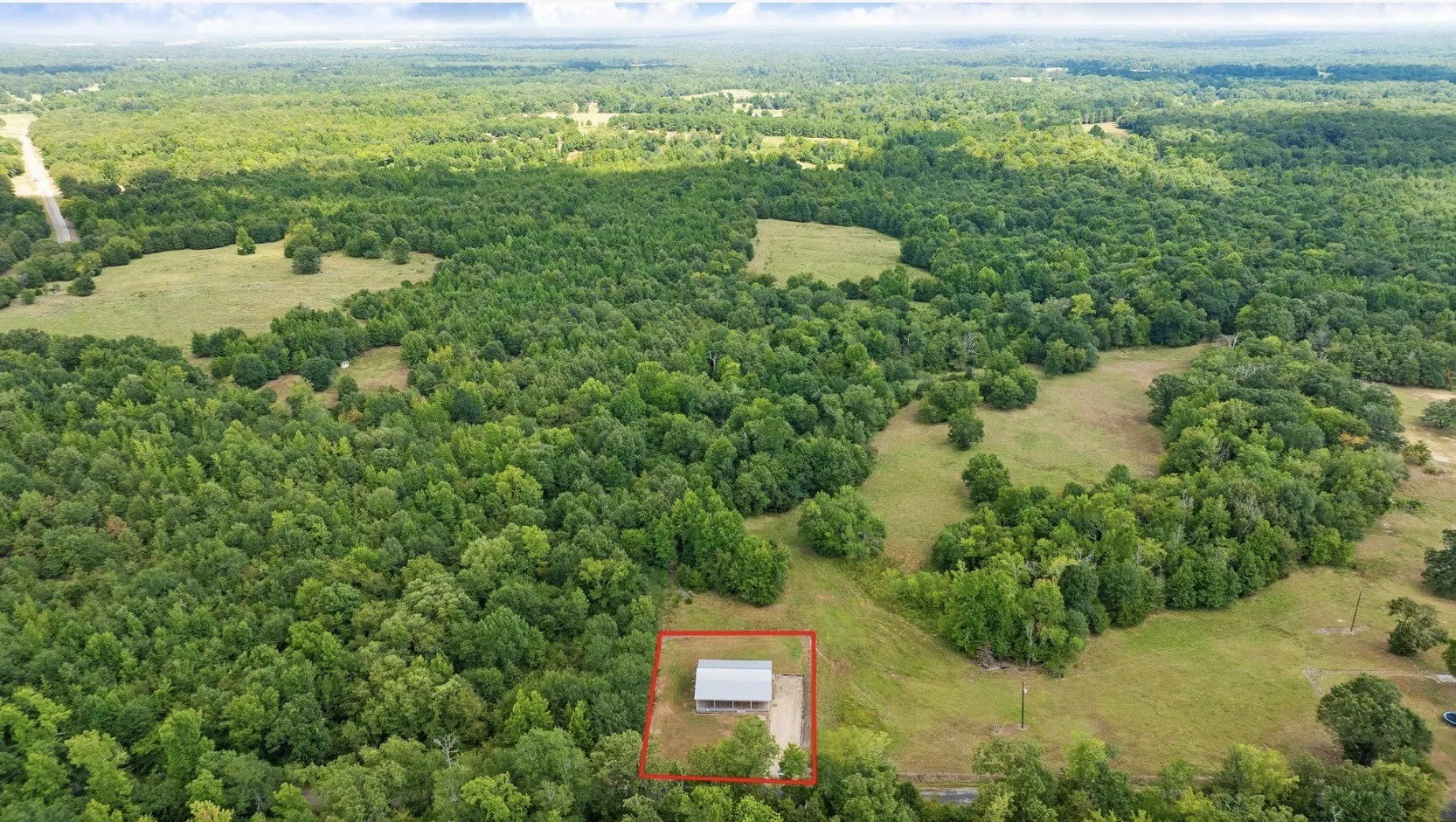 Single Family Residence For Sale in Lamar County , 9006 County Road 43200, Powderly, Texas 75473, 3 Bedroom, 2 Bathroom, Garage spaces, 1,196 Sqft, built in 2018, Price $210,000, mls#21361895, Real Estate Agent in Powderly, Homes For Sale in Lamar county, Homes For Sale in Powderly, Realtor in Powderly Texas, Real Estate Brokerage Independent Realty Texas, Luminita Cordes Realtor