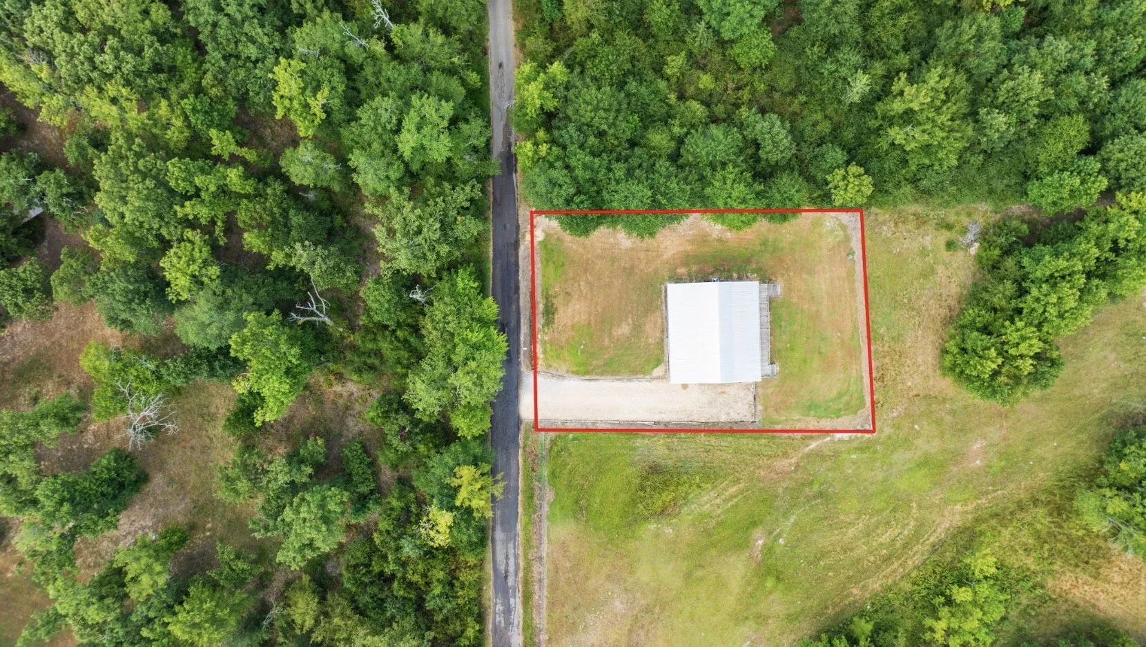 Single Family Residence For Sale in Lamar County , 9006 County Road 43200, Powderly, Texas 75473, 3 Bedroom, 2 Bathroom, Garage spaces, 1,196 Sqft, built in 2018, Price $210,000, mls#21361895, Real Estate Agent in Powderly, Homes For Sale in Lamar county, Homes For Sale in Powderly, Realtor in Powderly Texas, Real Estate Brokerage Independent Realty Texas, Luminita Cordes Realtor
