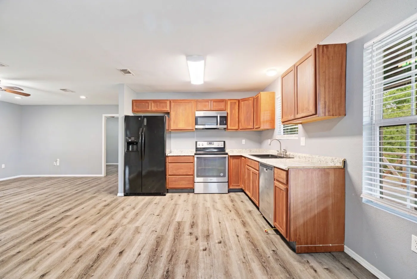 Single Family Residence For Sale in Lamar County , 9006 County Road 43200, Powderly, Texas 75473, 3 Bedroom, 2 Bathroom, Garage spaces, 1,196 Sqft, built in 2018, Price $210,000, mls#21361895, Real Estate Agent in Powderly, Homes For Sale in Lamar county, Homes For Sale in Powderly, Realtor in Powderly Texas, Real Estate Brokerage Independent Realty Texas, Luminita Cordes Realtor