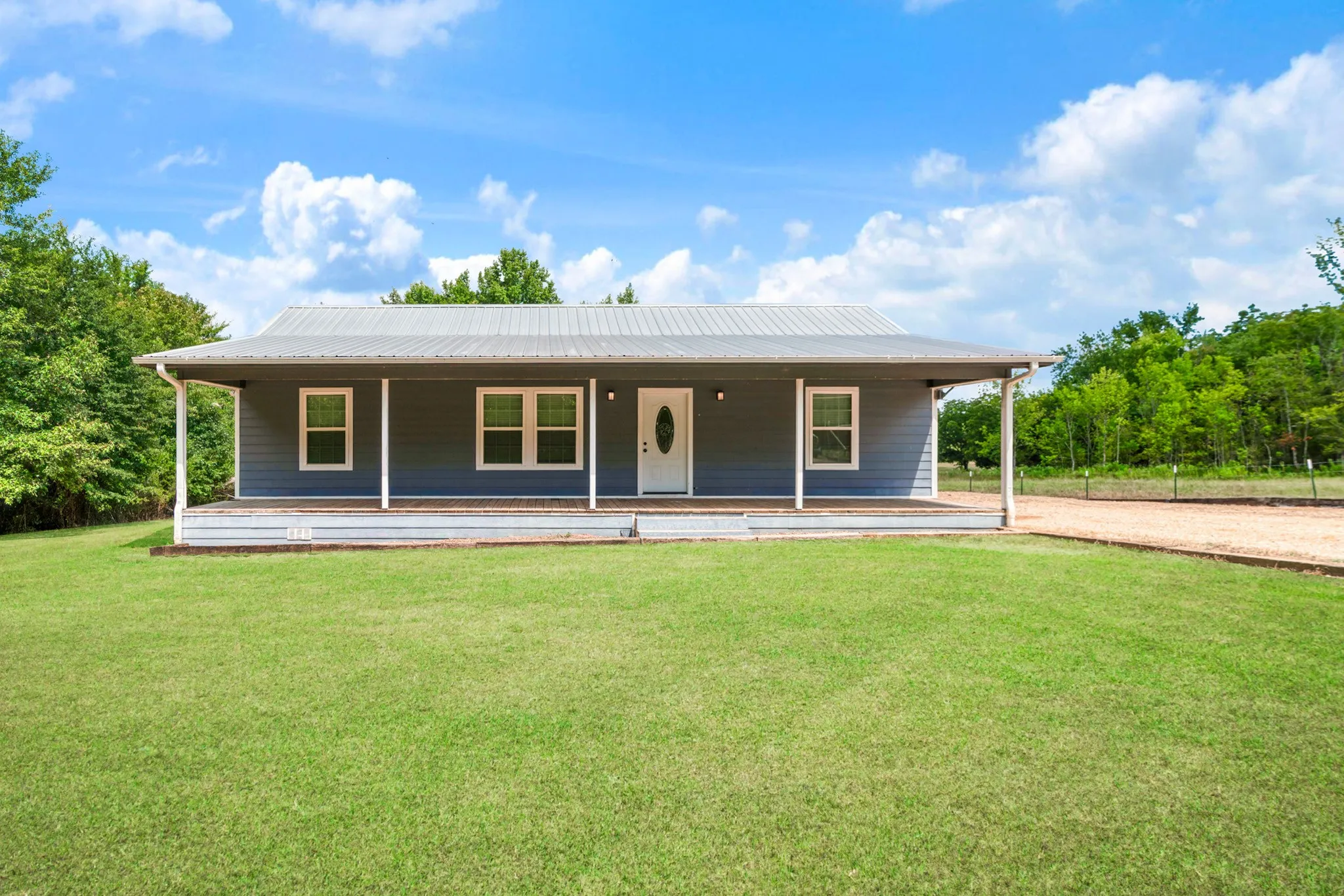 Single Family Residence For Sale in Lamar County , 9006 County Road 43200, Powderly, Texas 75473, 3 Bedroom, 2 Bathroom, Garage spaces, 1,196 Sqft, built in 2018, Price $210,000, mls#21361895, Real Estate Agent in Powderly, Homes For Sale in Lamar county, Homes For Sale in Powderly, Realtor in Powderly Texas, Real Estate Brokerage Independent Realty Texas, Luminita Cordes Realtor