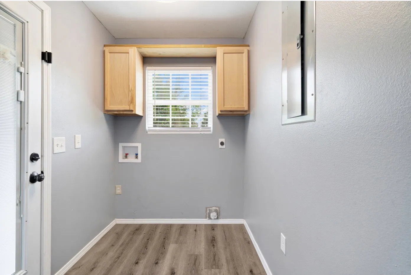 Single Family Residence For Sale in Lamar County , 9006 County Road 43200, Powderly, Texas 75473, 3 Bedroom, 2 Bathroom, Garage spaces, 1,196 Sqft, built in 2018, Price $210,000, mls#21361895, Real Estate Agent in Powderly, Homes For Sale in Lamar county, Homes For Sale in Powderly, Realtor in Powderly Texas, Real Estate Brokerage Independent Realty Texas, Luminita Cordes Realtor