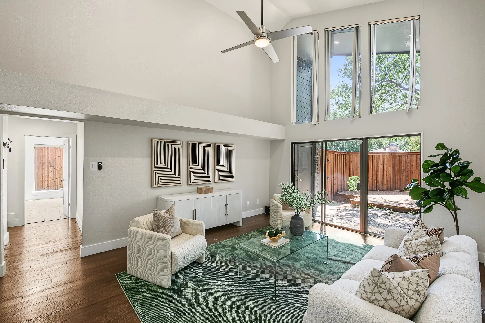 Single Family Residence For Sale in Dallas County , 9123 Windcrest Drive, Dallas, Texas 75243, 3 Bedroom, 3 Bathroom, 2 Garage spaces, 2,804 Sqft, built in 1974, mls#21361444, Real Estate Agent in Dallas, Homes For Sale in Dallas county, Homes For Sale in Dallas, Realtor in Dallas Texas, Real Estate Brokerage Independent Realty Texas, Luminita Cordes Realtor