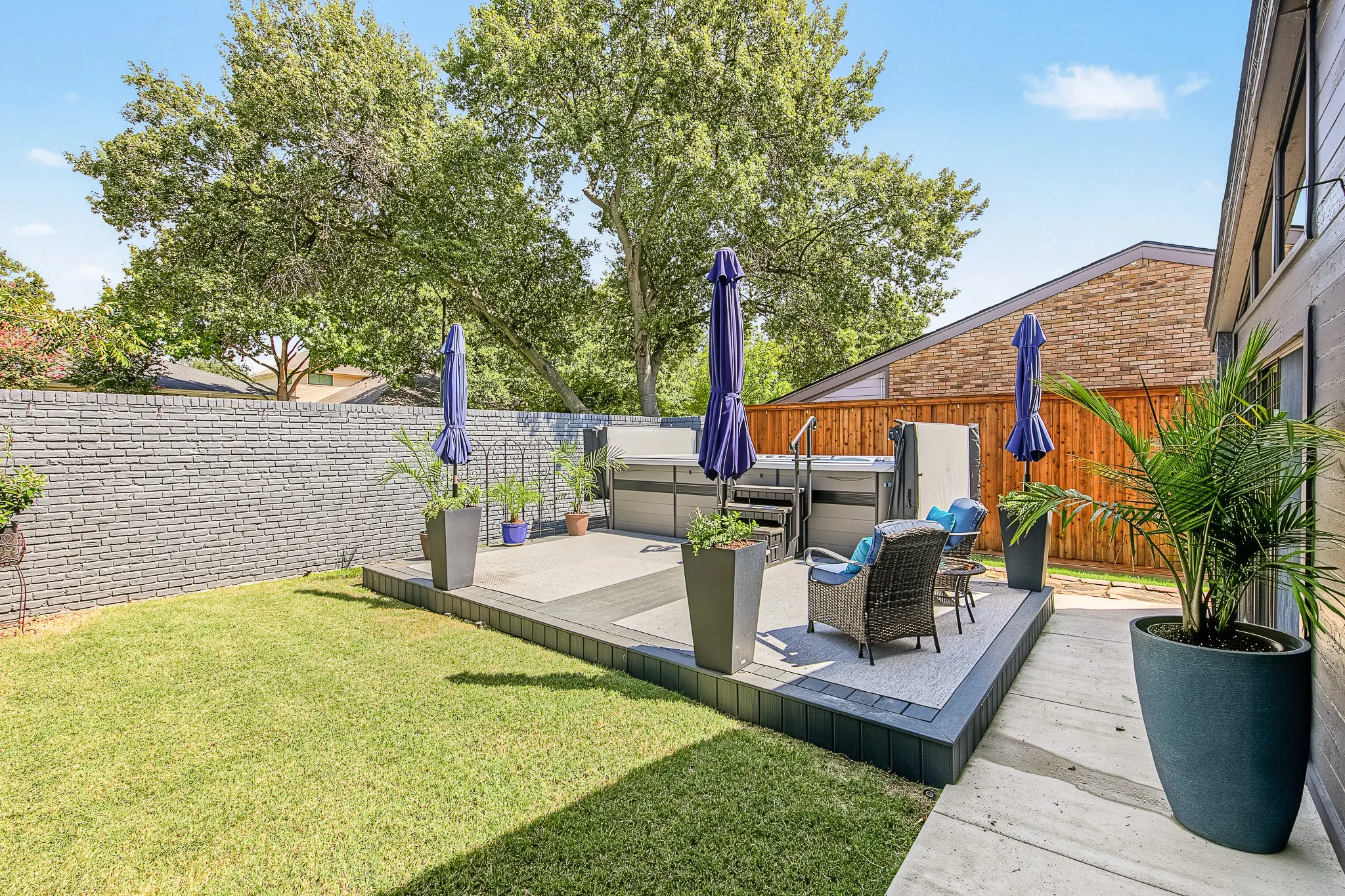 Single Family Residence For Sale in Dallas County , 9123 Windcrest Drive, Dallas, Texas 75243, 3 Bedroom, 3 Bathroom, 2 Garage spaces, 2,804 Sqft, built in 1974, mls#21361444, Real Estate Agent in Dallas, Homes For Sale in Dallas county, Homes For Sale in Dallas, Realtor in Dallas Texas, Real Estate Brokerage Independent Realty Texas, Luminita Cordes Realtor