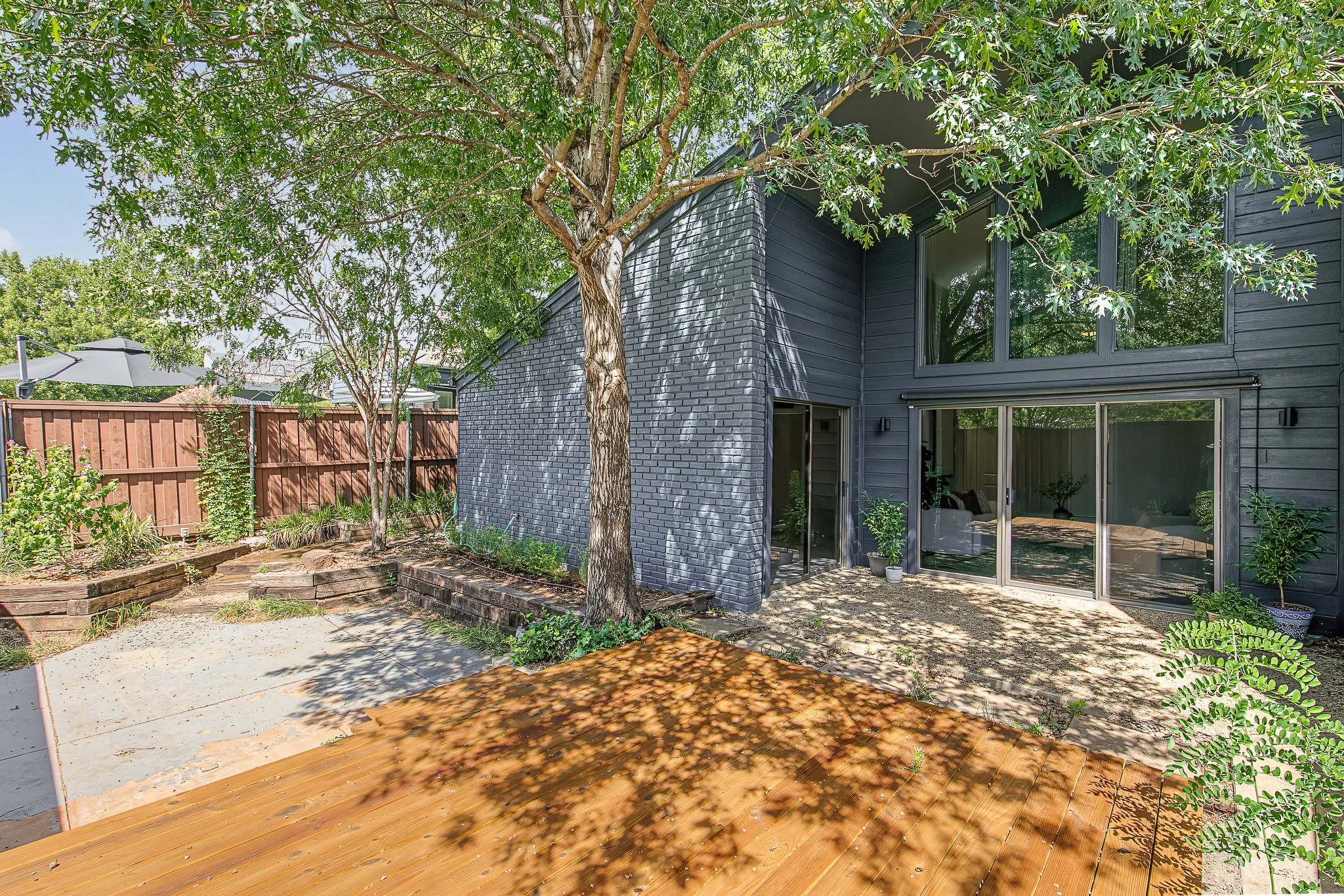 Single Family Residence For Sale in Dallas County , 9123 Windcrest Drive, Dallas, Texas 75243, 3 Bedroom, 3 Bathroom, 2 Garage spaces, 2,804 Sqft, built in 1974, mls#21361444, Real Estate Agent in Dallas, Homes For Sale in Dallas county, Homes For Sale in Dallas, Realtor in Dallas Texas, Real Estate Brokerage Independent Realty Texas, Luminita Cordes Realtor