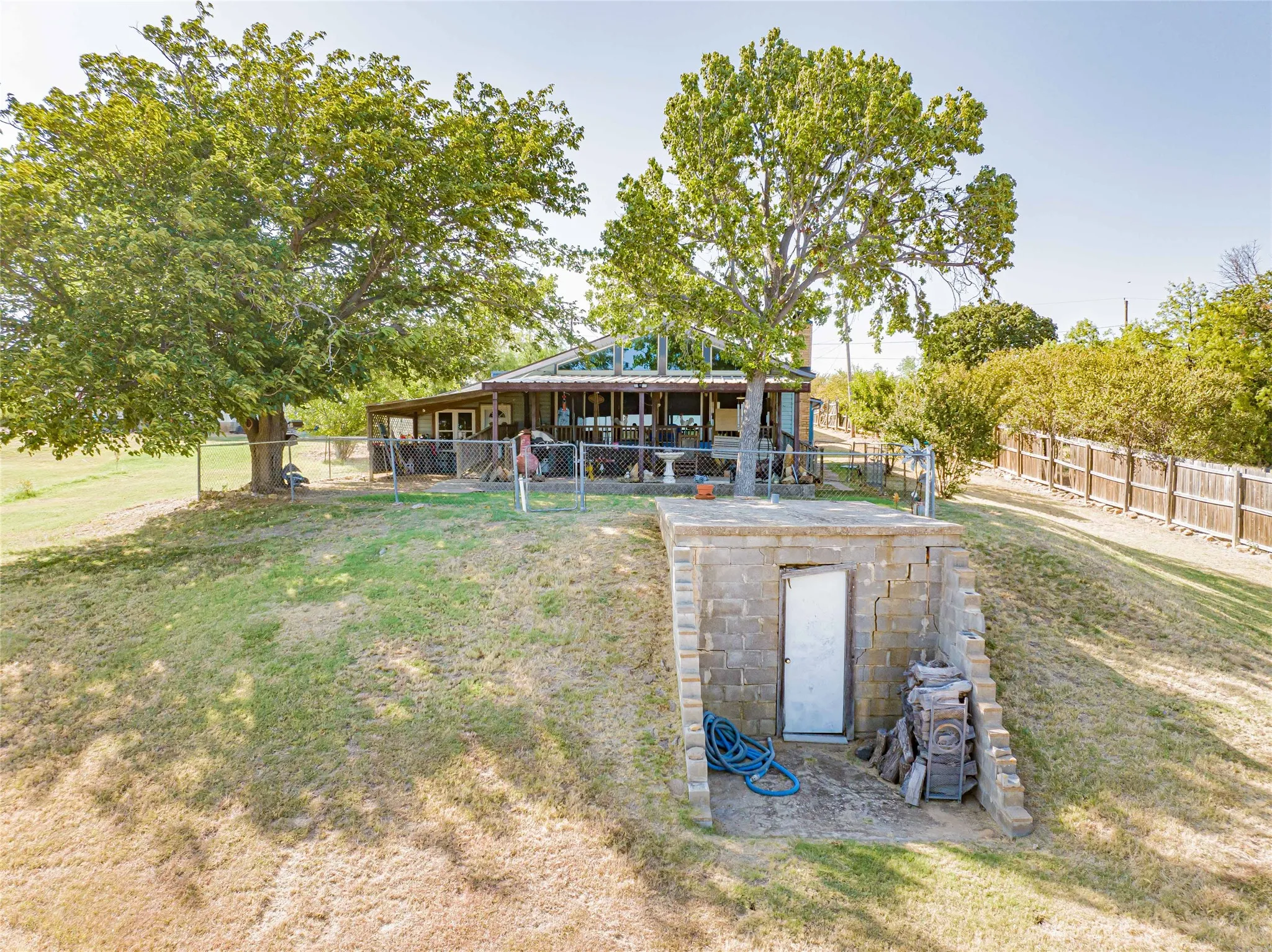 Single Family Residence For Sale in Stephens County , 355 & 356 County Road 221, Breckenridge, Texas 76424, 4 Bedroom, 2 Bathroom, 4 Garage spaces, 1,750 Sqft, built in 1968, Price $479,900, mls#21361723, Real Estate Agent in Breckenridge, Homes For Sale in Stephens county, Homes For Sale in Breckenridge, Realtor in Breckenridge Texas, Real Estate Brokerage Independent Realty Texas, Luminita Cordes Realtor
