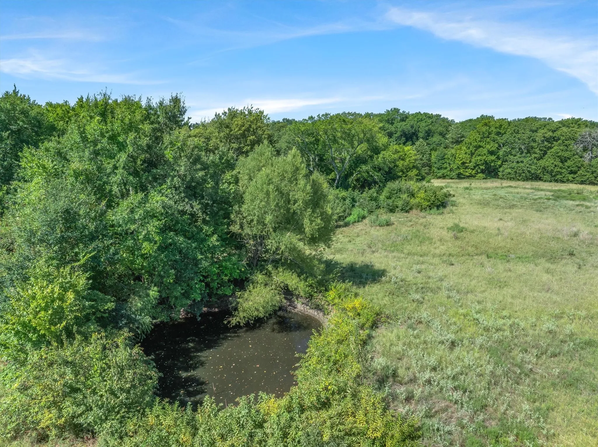 Single Family Residence For Sale in Van Zandt County , 1185 Vz County Road 3822, Wills Point, Texas 75169, 3 Bedroom, 2 Bathroom, Garage spaces, 1,680 Sqft, built in 1979, mls#21362089, Real Estate Agent in Wills Point, Homes For Sale in Van Zandt county, Homes For Sale in Wills Point, Realtor in Wills Point Texas, Real Estate Brokerage Independent Realty Texas, Luminita Cordes Realtor