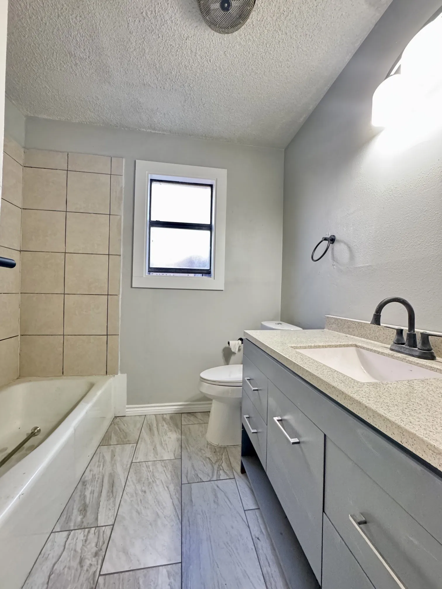 Single Family Residence For Sale in Tarrant County , 1020 Judy Lynn Drive, Arlington, Texas 76014, 4 Bedroom, 2 Bathroom, Garage spaces, 1,869 Sqft, built in 1978, mls#21362126, Real Estate Agent in Arlington, Homes For Sale in Tarrant county, Homes For Sale in Arlington, Realtor in Arlington Texas, Real Estate Brokerage Independent Realty Texas, Luminita Cordes Realtor