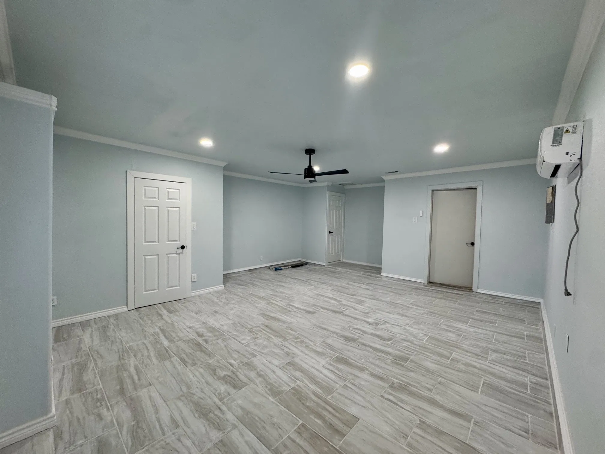 Single Family Residence For Sale in Tarrant County , 1020 Judy Lynn Drive, Arlington, Texas 76014, 4 Bedroom, 2 Bathroom, Garage spaces, 1,869 Sqft, built in 1978, mls#21362126, Real Estate Agent in Arlington, Homes For Sale in Tarrant county, Homes For Sale in Arlington, Realtor in Arlington Texas, Real Estate Brokerage Independent Realty Texas, Luminita Cordes Realtor