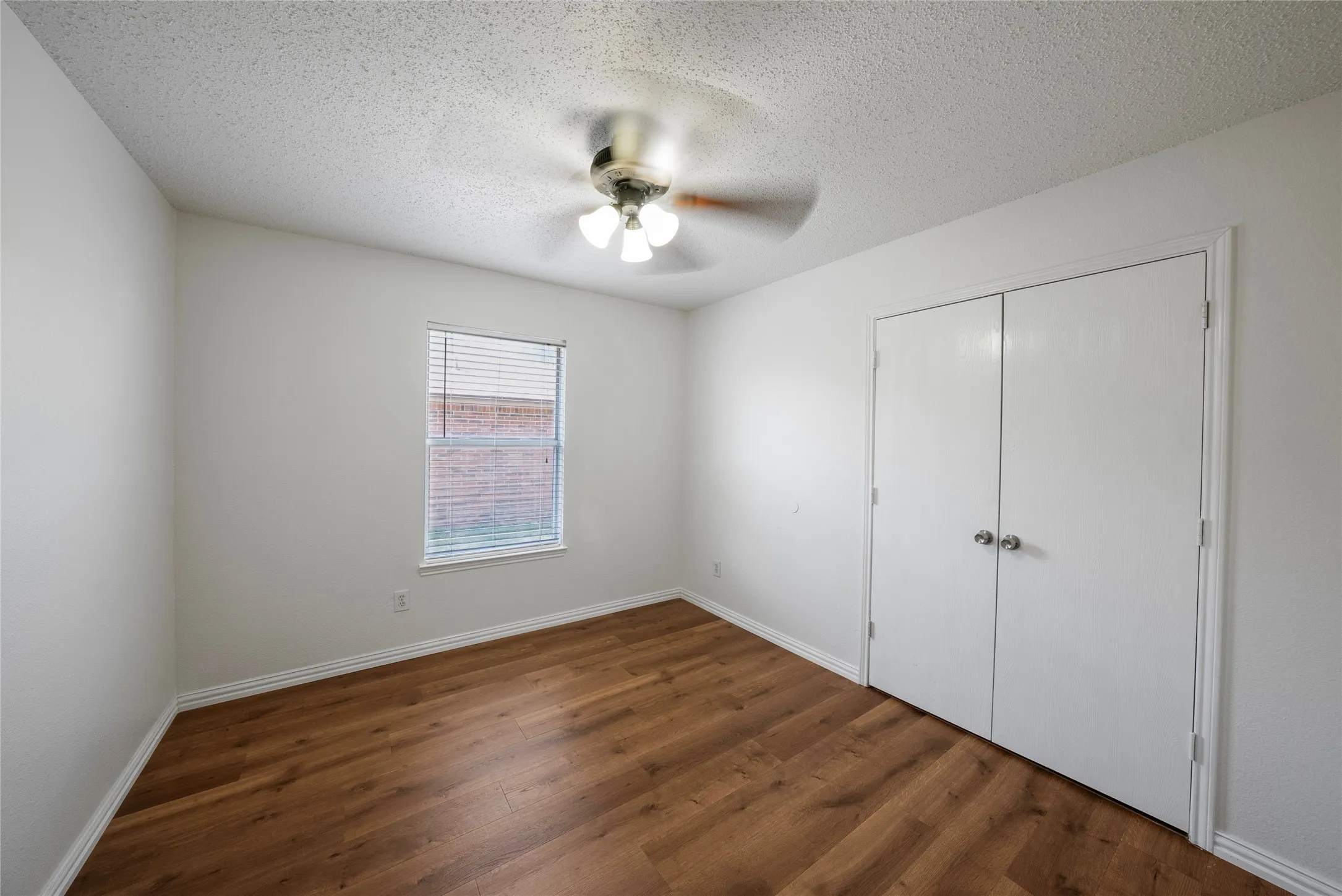 Single Family Residence For Sale in Denton County , 1024 Lake Trail Drive, Little Elm, Texas 75068, 3 Bedroom, 2 Bathroom, 2 Garage spaces, 1,556 Sqft, built in 1998, mls#21346743, Real Estate Agent in Little Elm, Homes For Sale in Denton county, Homes For Sale in Little Elm, Realtor in Little Elm Texas, Real Estate Brokerage Independent Realty Texas, Luminita Cordes Realtor