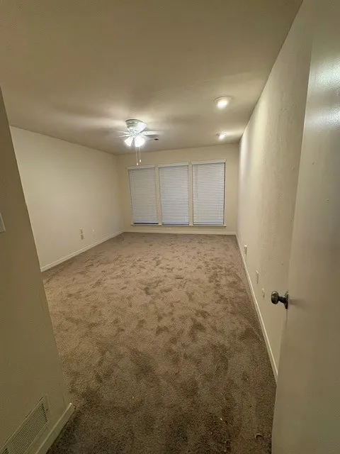 Duplex For Rent in Dallas County , 9514 SUMMERHILL Lane, Dallas, Texas 75238, 3 Bedroom, 2 Bathroom, 2 Garage spaces, 1,650 Sqft, built in 1978, mls#21362131, Real Estate Agent in Dallas, Homes For Rent in Dallas county, Homes For Rent in Dallas, Realtor in Dallas Texas, Real Estate Brokerage Independent Realty Texas, Luminita Cordes Realtor