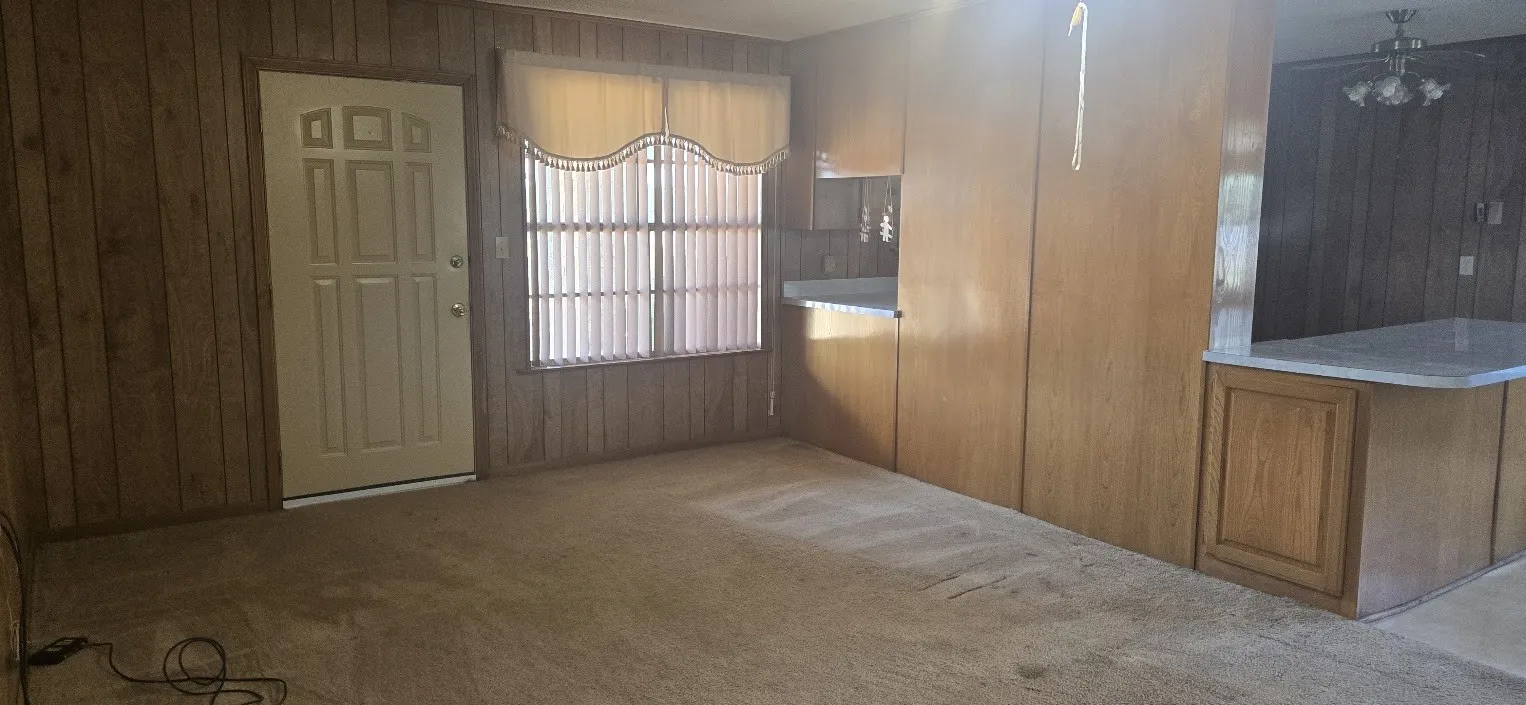 Single Family Residence For Sale in Cooke County , 770 County Road 169, Whitesboro, Texas 76273, 2 Bedroom, 2 Bathroom, Garage spaces, 1,600 Sqft, built in 1989, Price $329,000, mls#21362031, Real Estate Agent in Whitesboro, Homes For Sale in Cooke county, Homes For Sale in Whitesboro, Realtor in Whitesboro Texas, Real Estate Brokerage Independent Realty Texas, Luminita Cordes Realtor