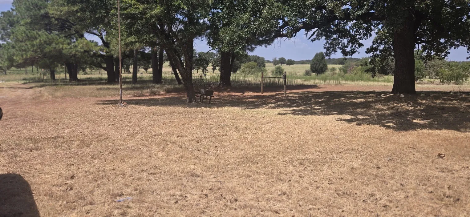 Single Family Residence For Sale in Cooke County , 770 County Road 169, Whitesboro, Texas 76273, 2 Bedroom, 2 Bathroom, Garage spaces, 1,600 Sqft, built in 1989, Price $329,000, mls#21362031, Real Estate Agent in Whitesboro, Homes For Sale in Cooke county, Homes For Sale in Whitesboro, Realtor in Whitesboro Texas, Real Estate Brokerage Independent Realty Texas, Luminita Cordes Realtor