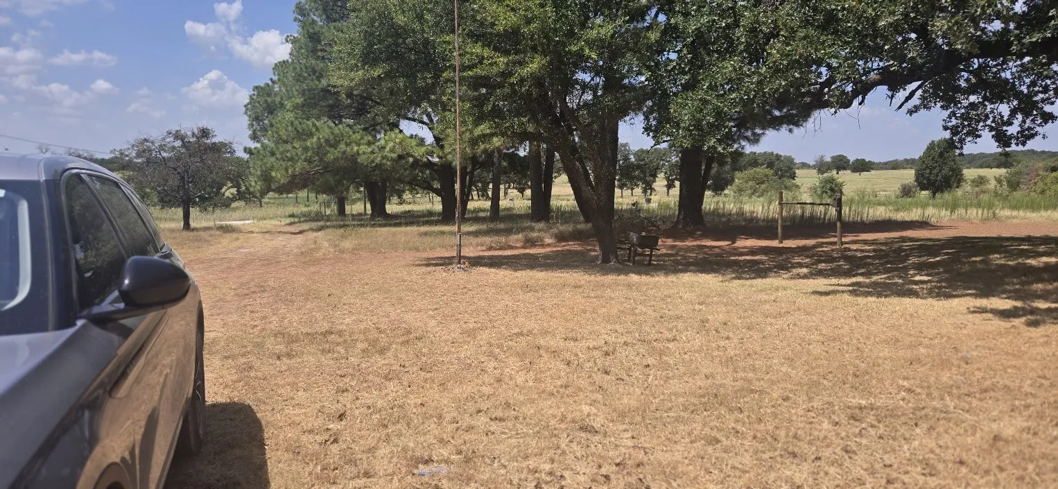 Single Family Residence For Sale in Cooke County , 770 County Road 169, Whitesboro, Texas 76273, 2 Bedroom, 2 Bathroom, Garage spaces, 1,600 Sqft, built in 1989, Price $329,000, mls#21362031, Real Estate Agent in Whitesboro, Homes For Sale in Cooke county, Homes For Sale in Whitesboro, Realtor in Whitesboro Texas, Real Estate Brokerage Independent Realty Texas, Luminita Cordes Realtor