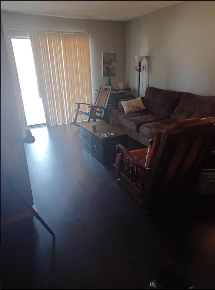 Condominium For Sale in Dallas County , 8109 Skillman Street 2003, Dallas, Texas 75231, 2 Bedroom, 1 Bathroom, Garage spaces, 914 Sqft, built in 1981, mls#21362064, Real Estate Agent in Dallas, Homes For Sale in Dallas county, Homes For Sale in Dallas, Realtor in Dallas Texas, Real Estate Brokerage Independent Realty Texas, Luminita Cordes Realtor