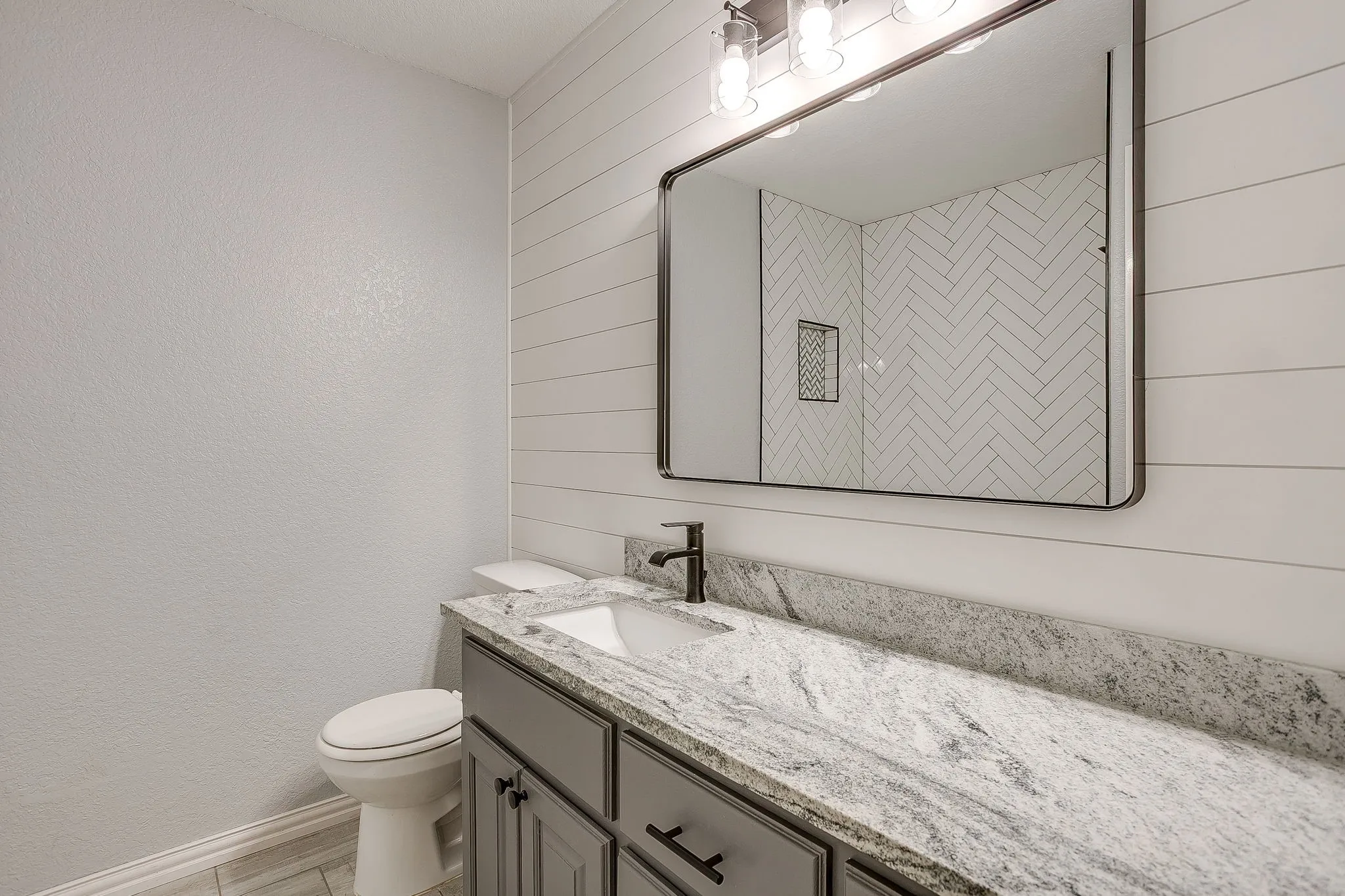 Single Family Residence For Sale in Parker County , 120 Pleasant Run, Reno, Texas 76020, 3 Bedroom, 2 Bathroom, 2 Garage spaces, 1,622 Sqft, built in 2007, mls#21362104, Real Estate Agent in Reno, Homes For Sale in Parker county, Homes For Sale in Reno, Realtor in Reno Texas, Real Estate Brokerage Independent Realty Texas, Luminita Cordes Realtor