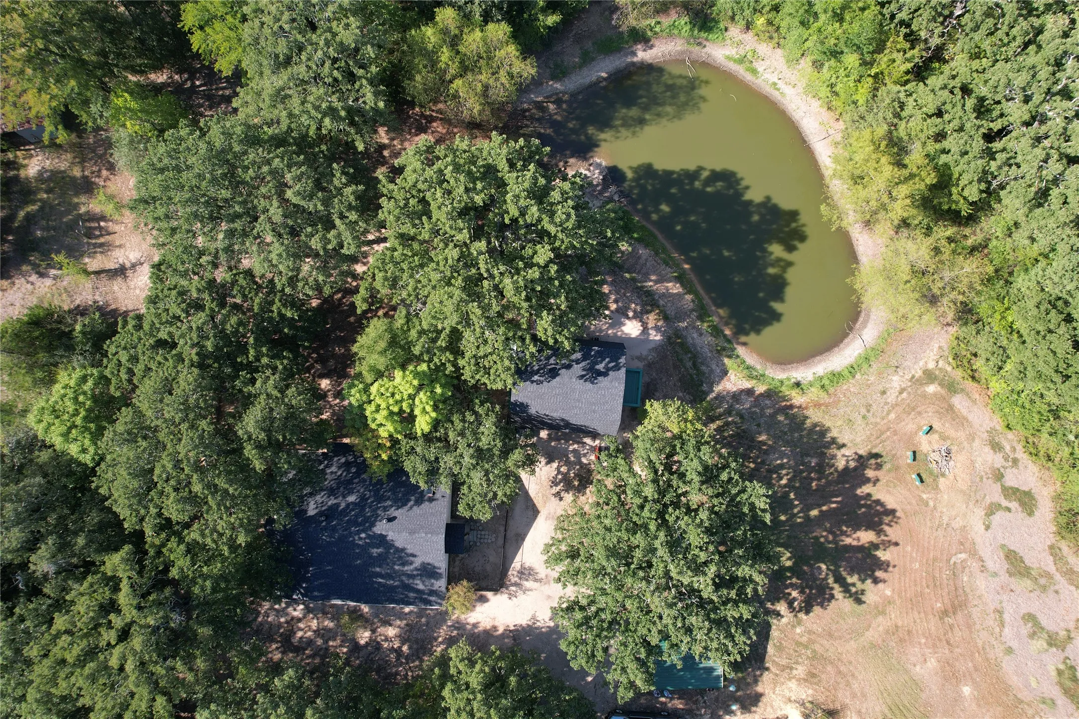 Single Family Residence For Sale in Hopkins County , 1799 County Road 4128, Cumby, Texas 75433, 3 Bedroom, 3 Bathroom, 2 Garage spaces, 1,672 Sqft, built in 1987, Price $350,000, mls#21362020, Real Estate Agent in Cumby, Homes For Sale in Hopkins county, Homes For Sale in Cumby, Realtor in Cumby Texas, Real Estate Brokerage Independent Realty Texas, Luminita Cordes Realtor