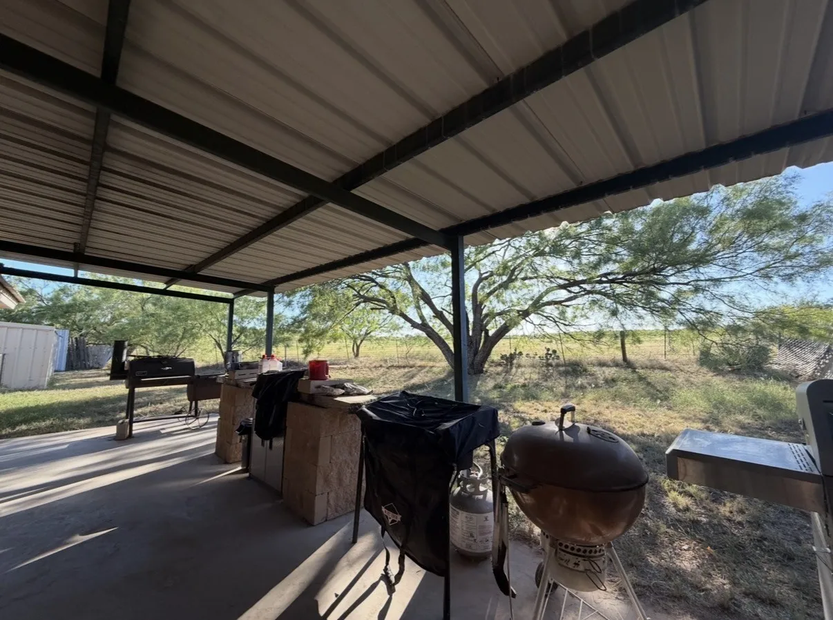 Single Family Residence For Sale in Taylor County , 7710 US Highway 84, Lawn, Texas 79530, 3 Bedroom, 2 Bathroom, Garage spaces, 1,680 Sqft, built in 1983, mls#21362071, Real Estate Agent in Lawn, Homes For Sale in Taylor county, Homes For Sale in Lawn, Realtor in Lawn Texas, Real Estate Brokerage Independent Realty Texas, Luminita Cordes Realtor