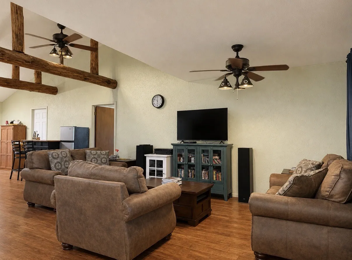 Single Family Residence For Sale in Taylor County , 7710 US Highway 84, Lawn, Texas 79530, 3 Bedroom, 2 Bathroom, Garage spaces, 1,680 Sqft, built in 1983, mls#21362071, Real Estate Agent in Lawn, Homes For Sale in Taylor county, Homes For Sale in Lawn, Realtor in Lawn Texas, Real Estate Brokerage Independent Realty Texas, Luminita Cordes Realtor