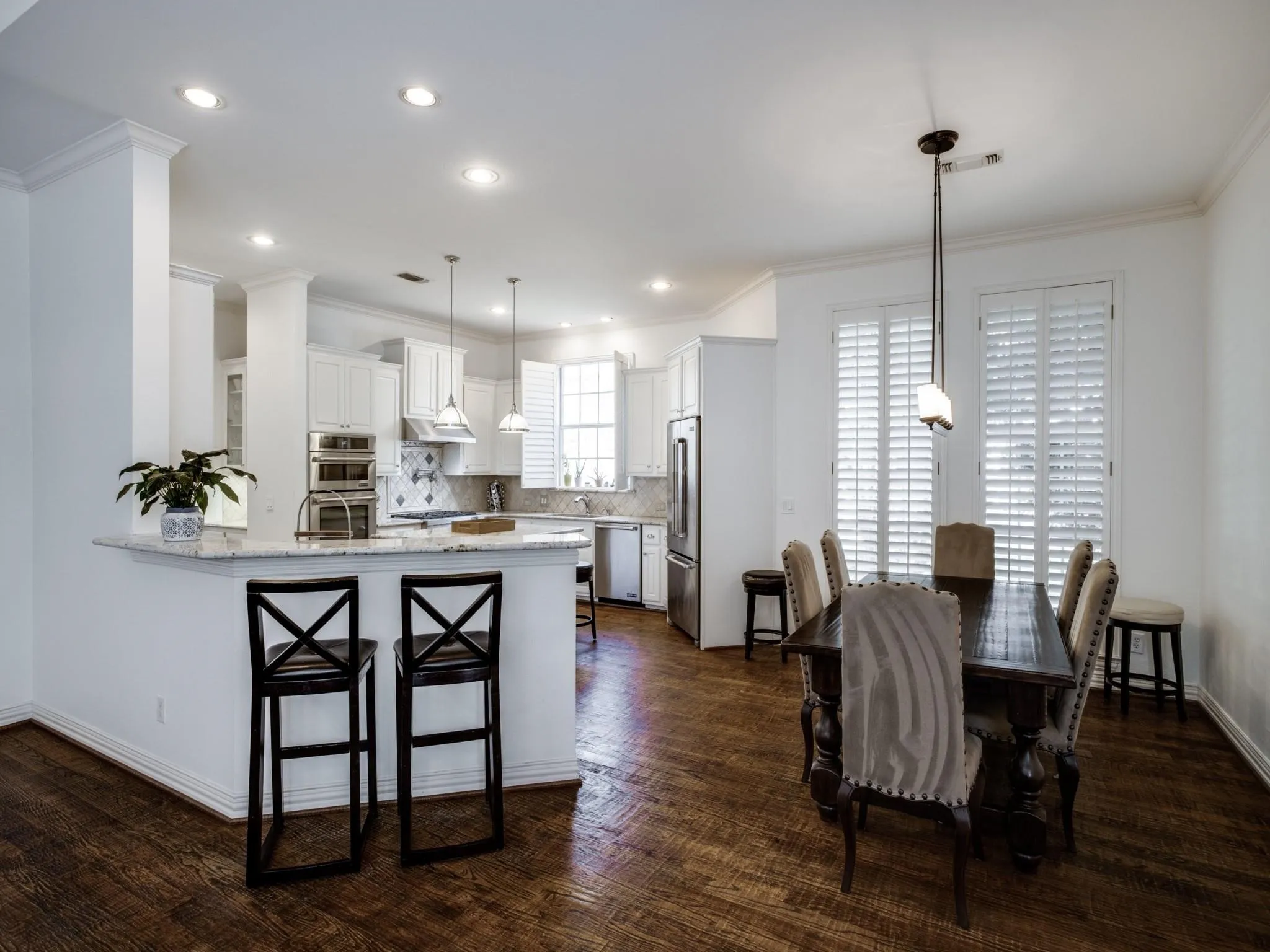 Single Family Residence For Sale in Collin County , 5860 Red Hill Lane, Frisco, Texas 75034, 4 Bedroom, 5 Bathroom, 3 Garage spaces, 3,615 Sqft, built in 1999, mls#21361772, Real Estate Agent in Frisco, Homes For Sale in Collin county, Homes For Sale in Frisco, Realtor in Frisco Texas, Real Estate Brokerage Independent Realty Texas, Luminita Cordes Realtor