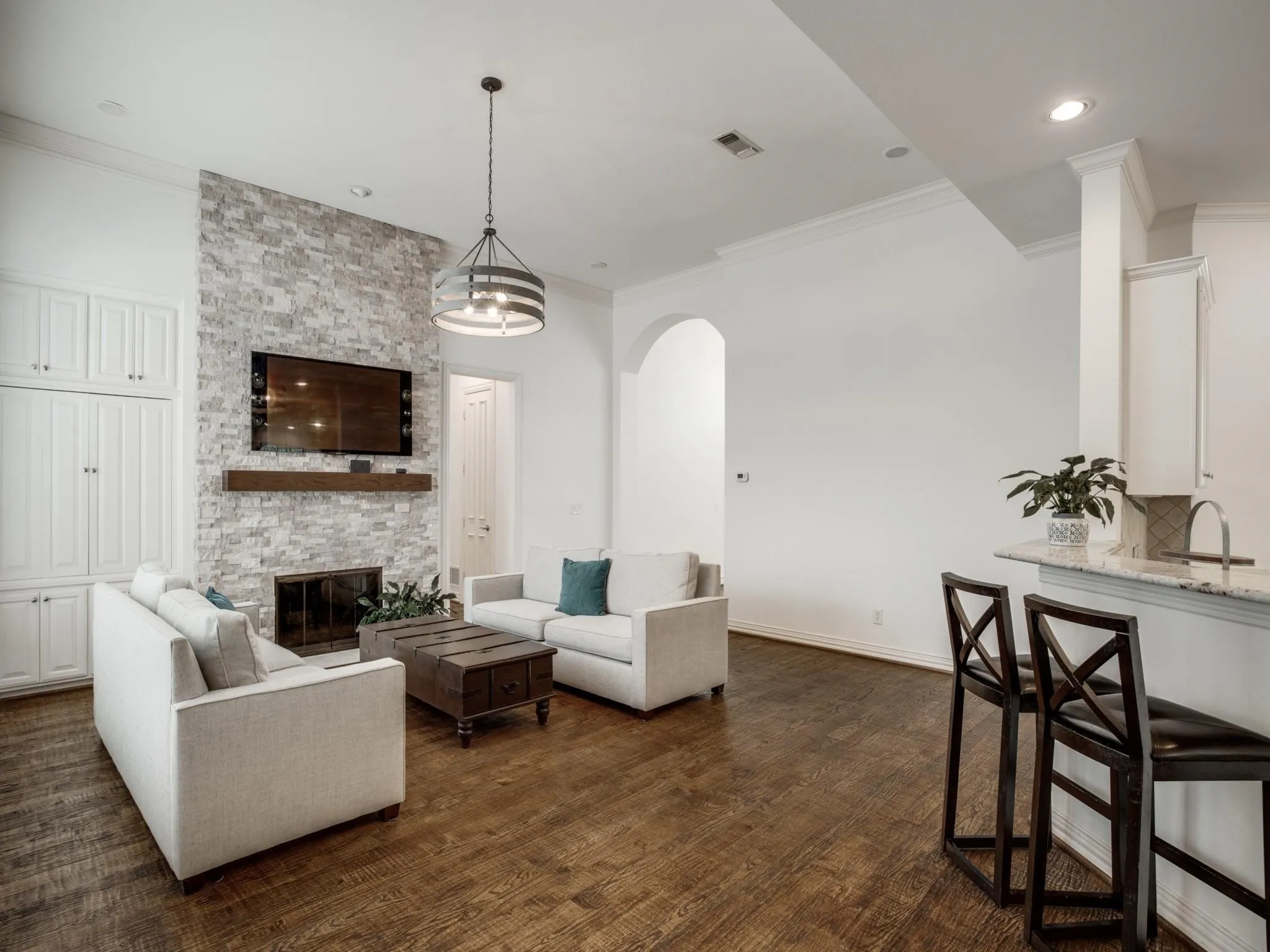 Single Family Residence For Sale in Collin County , 5860 Red Hill Lane, Frisco, Texas 75034, 4 Bedroom, 5 Bathroom, 3 Garage spaces, 3,615 Sqft, built in 1999, mls#21361772, Real Estate Agent in Frisco, Homes For Sale in Collin county, Homes For Sale in Frisco, Realtor in Frisco Texas, Real Estate Brokerage Independent Realty Texas, Luminita Cordes Realtor