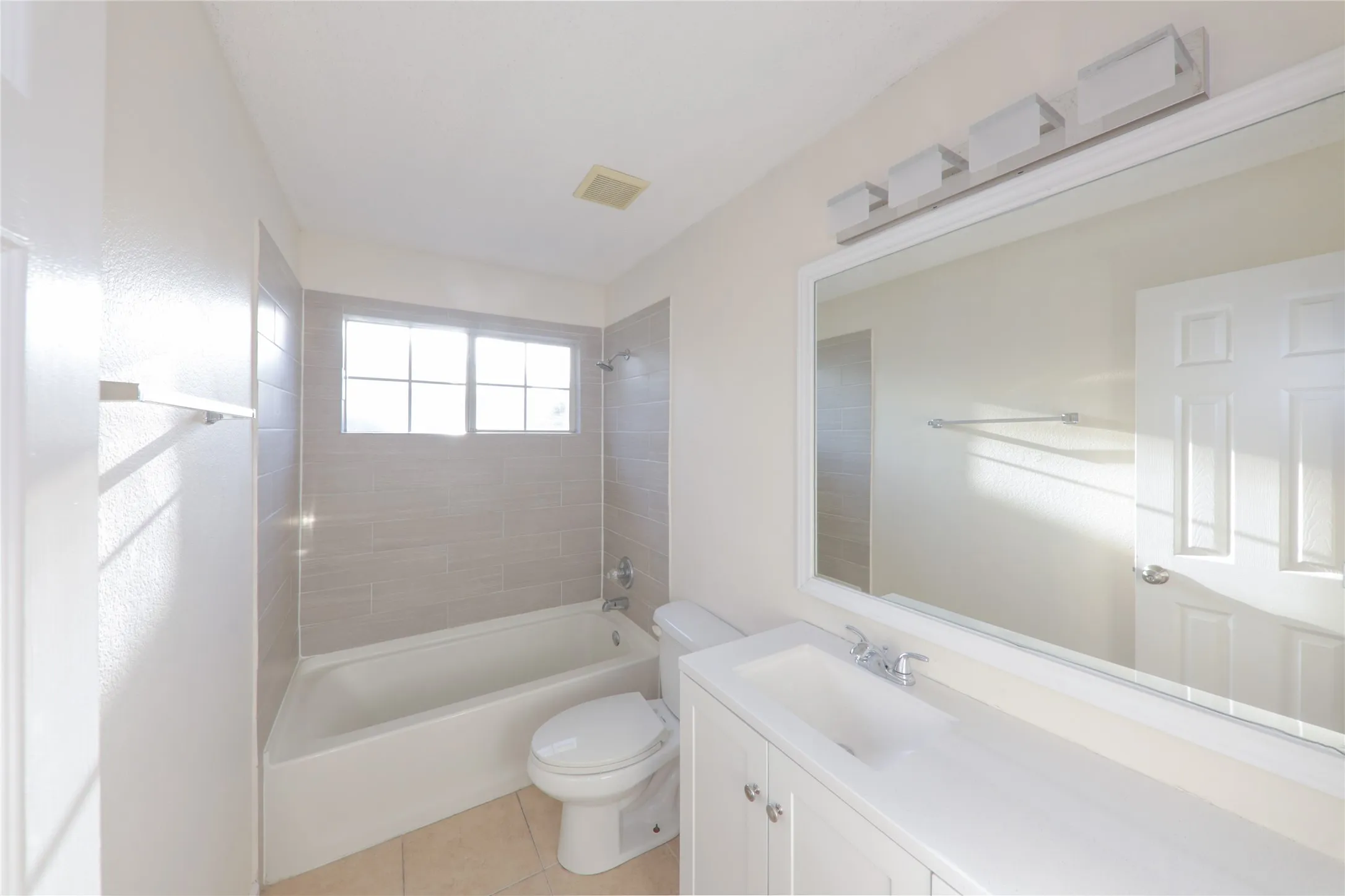 Single Family Residence For Rent in Collin County , 5000 Boxwood Lane, Mc Kinney, Texas 75070, 4 Bedroom, 3 Bathroom, 2 Garage spaces, 2,732 Sqft, built in 1999, mls#21362111, Real Estate Agent in Mc Kinney, Homes For Rent in Collin county, Homes For Rent in Mc Kinney, Realtor in Mc Kinney Texas, Real Estate Brokerage Independent Realty Texas, Luminita Cordes Realtor