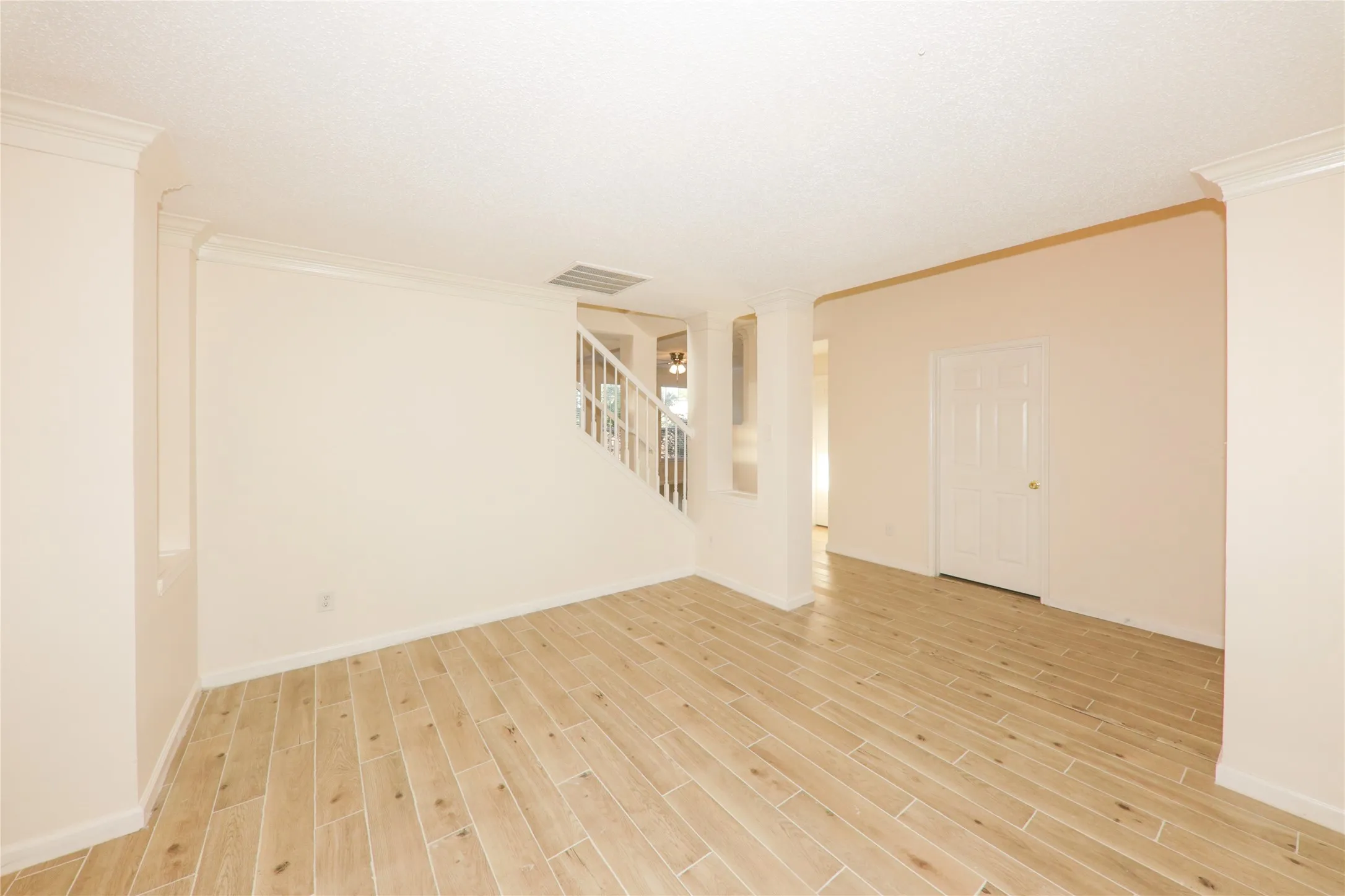 Single Family Residence For Rent in Collin County , 5000 Boxwood Lane, Mc Kinney, Texas 75070, 4 Bedroom, 3 Bathroom, 2 Garage spaces, 2,732 Sqft, built in 1999, mls#21362111, Real Estate Agent in Mc Kinney, Homes For Rent in Collin county, Homes For Rent in Mc Kinney, Realtor in Mc Kinney Texas, Real Estate Brokerage Independent Realty Texas, Luminita Cordes Realtor
