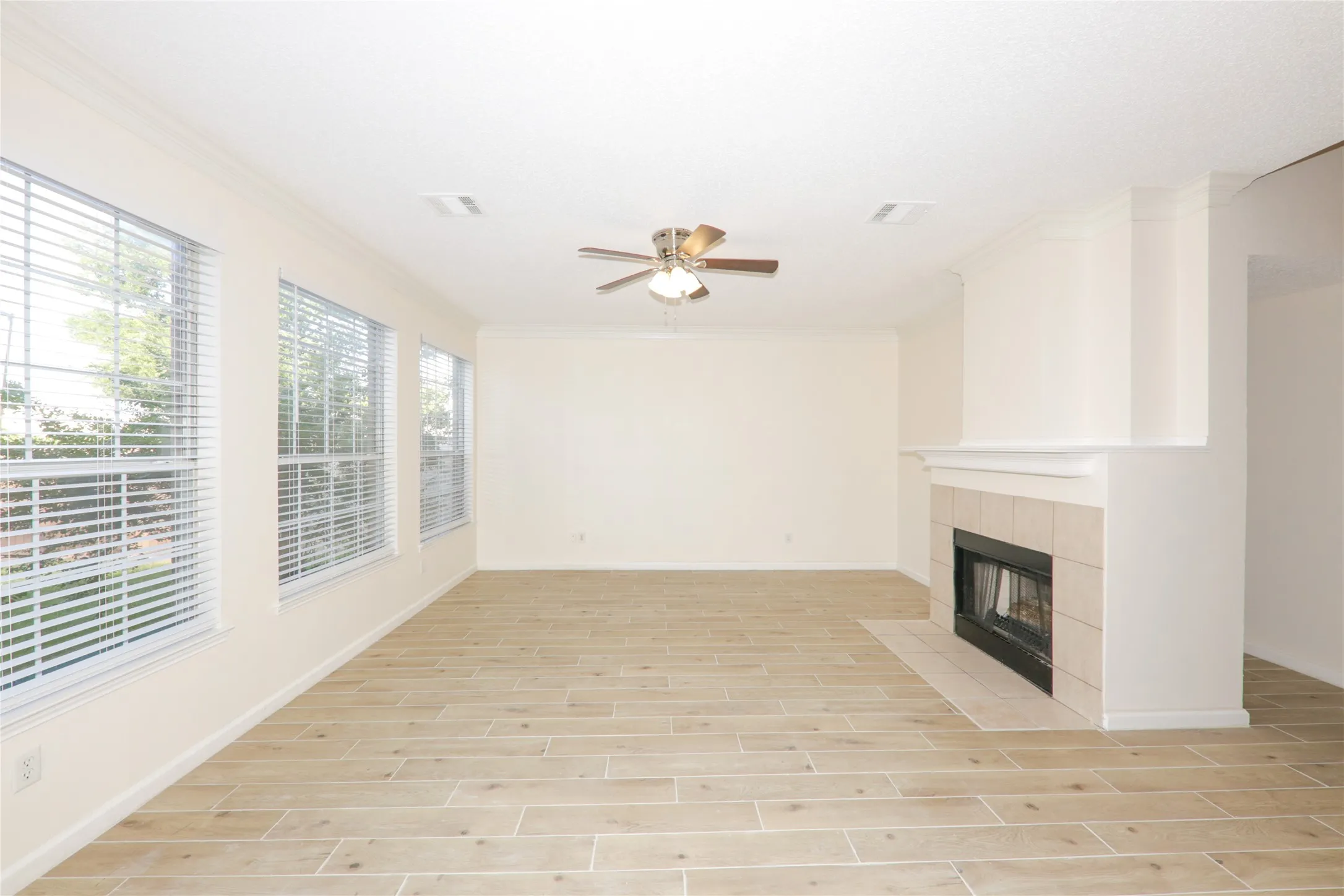 Single Family Residence For Rent in Collin County , 5000 Boxwood Lane, Mc Kinney, Texas 75070, 4 Bedroom, 3 Bathroom, 2 Garage spaces, 2,732 Sqft, built in 1999, mls#21362111, Real Estate Agent in Mc Kinney, Homes For Rent in Collin county, Homes For Rent in Mc Kinney, Realtor in Mc Kinney Texas, Real Estate Brokerage Independent Realty Texas, Luminita Cordes Realtor