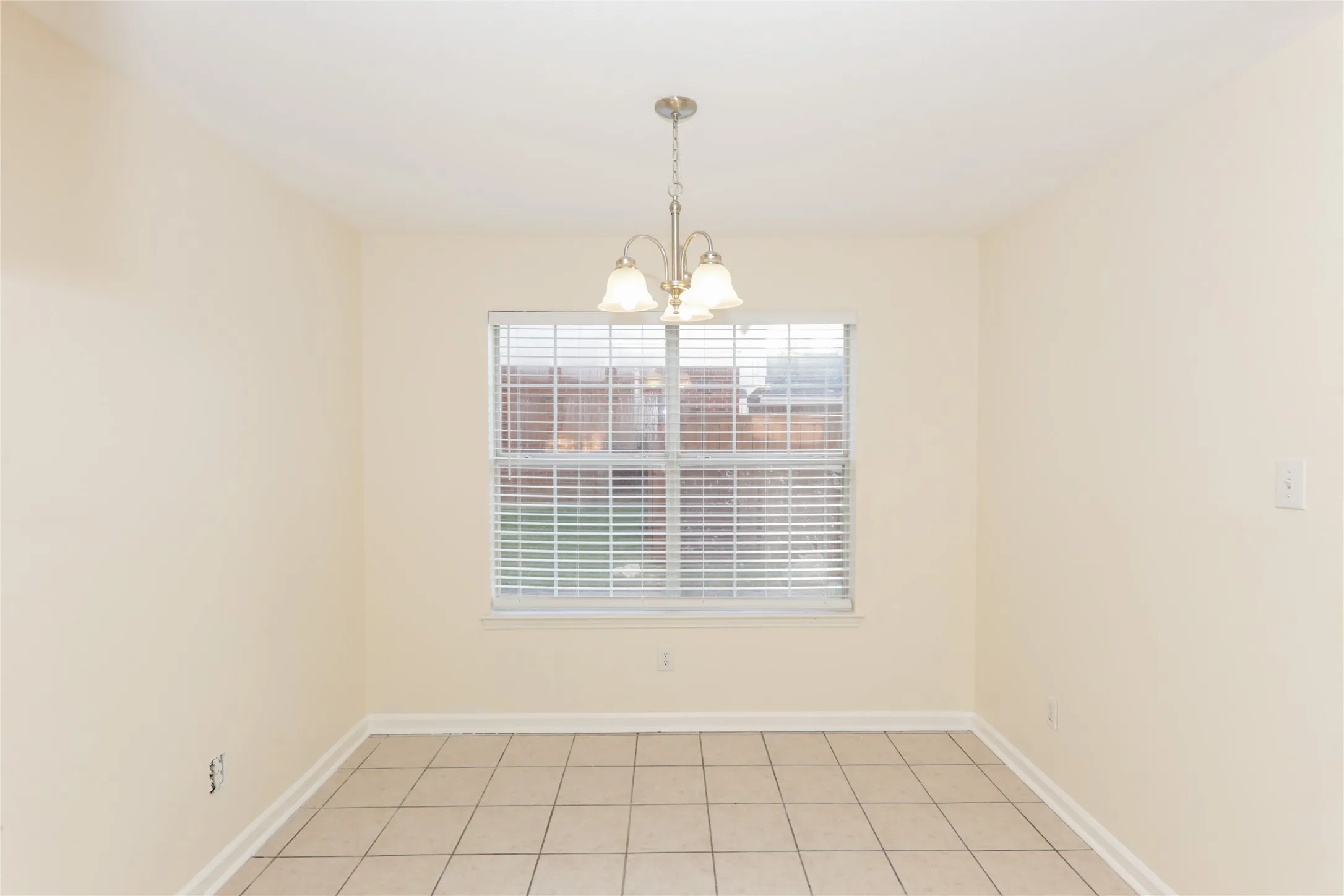Single Family Residence For Rent in Collin County , 5000 Boxwood Lane, Mc Kinney, Texas 75070, 4 Bedroom, 3 Bathroom, 2 Garage spaces, 2,732 Sqft, built in 1999, mls#21362111, Real Estate Agent in Mc Kinney, Homes For Rent in Collin county, Homes For Rent in Mc Kinney, Realtor in Mc Kinney Texas, Real Estate Brokerage Independent Realty Texas, Luminita Cordes Realtor