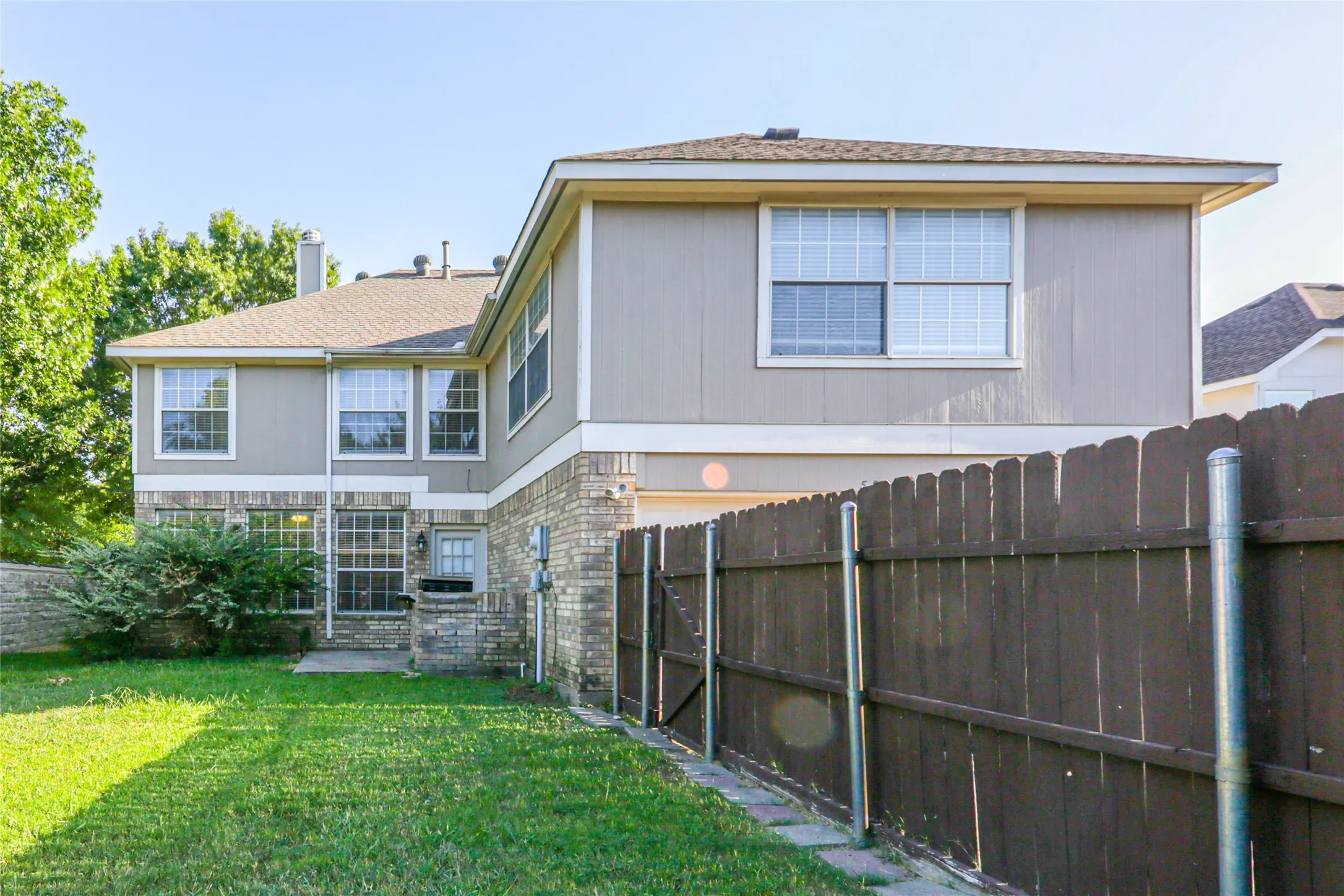 Single Family Residence For Rent in Collin County , 5000 Boxwood Lane, Mc Kinney, Texas 75070, 4 Bedroom, 3 Bathroom, 2 Garage spaces, 2,732 Sqft, built in 1999, mls#21362111, Real Estate Agent in Mc Kinney, Homes For Rent in Collin county, Homes For Rent in Mc Kinney, Realtor in Mc Kinney Texas, Real Estate Brokerage Independent Realty Texas, Luminita Cordes Realtor