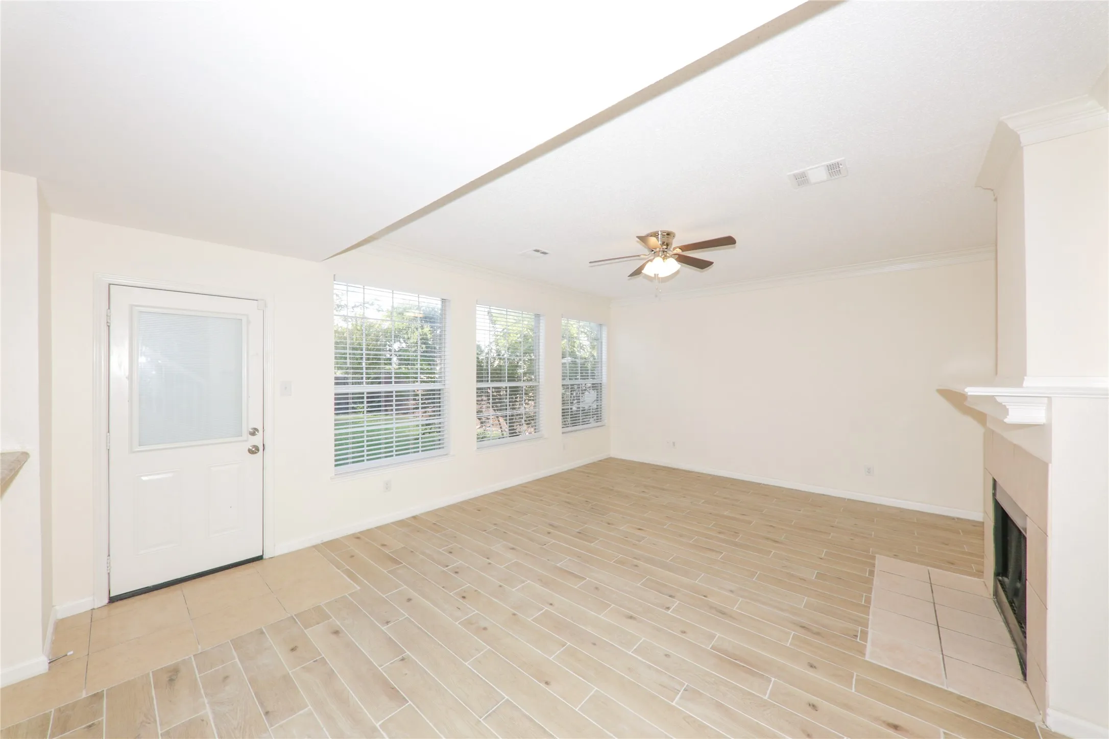 Single Family Residence For Rent in Collin County , 5000 Boxwood Lane, Mc Kinney, Texas 75070, 4 Bedroom, 3 Bathroom, 2 Garage spaces, 2,732 Sqft, built in 1999, mls#21362111, Real Estate Agent in Mc Kinney, Homes For Rent in Collin county, Homes For Rent in Mc Kinney, Realtor in Mc Kinney Texas, Real Estate Brokerage Independent Realty Texas, Luminita Cordes Realtor