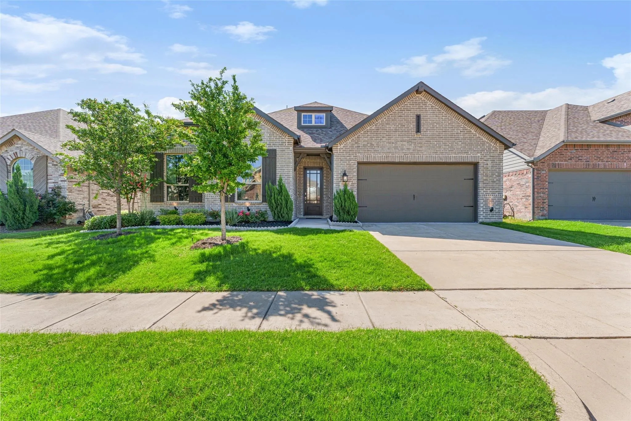 Single Family Residence For Rent in Kaufman County , 1815 Huntsman Way, Forney, Texas 75126, 4 Bedroom, 4 Bathroom, 2 Garage spaces, 2,929 Sqft, built in 2019, mls#21362154, Real Estate Agent in Forney, Homes For Rent in Kaufman county, Homes For Rent in Forney, Realtor in Forney Texas, Real Estate Brokerage Independent Realty Texas, Luminita Cordes Realtor