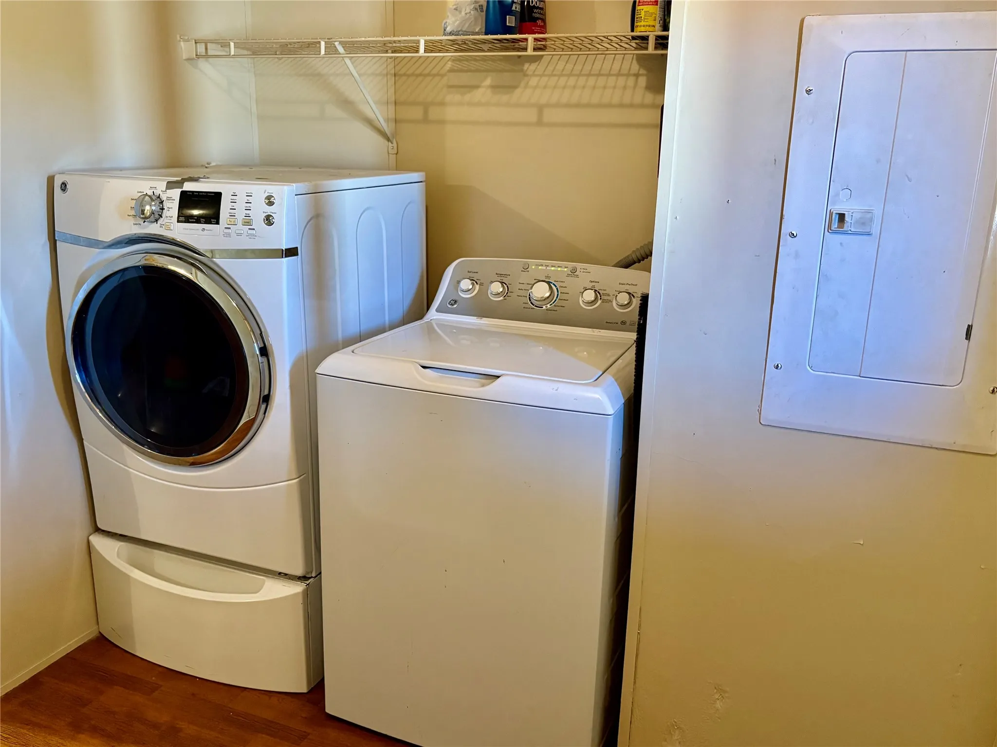 Manufactured Home For Sale in Hopkins County , 3056 County Road 2436, Sulphur Springs, Texas 75482, 3 Bedroom, 2 Bathroom, Garage spaces, 1,856 Sqft, built in 2001, Price $217,500, mls#21346103, Real Estate Agent in Sulphur Springs, Homes For Sale in Hopkins county, Homes For Sale in Sulphur Springs, Realtor in Sulphur Springs Texas, Real Estate Brokerage Independent Realty Texas, Luminita Cordes Realtor