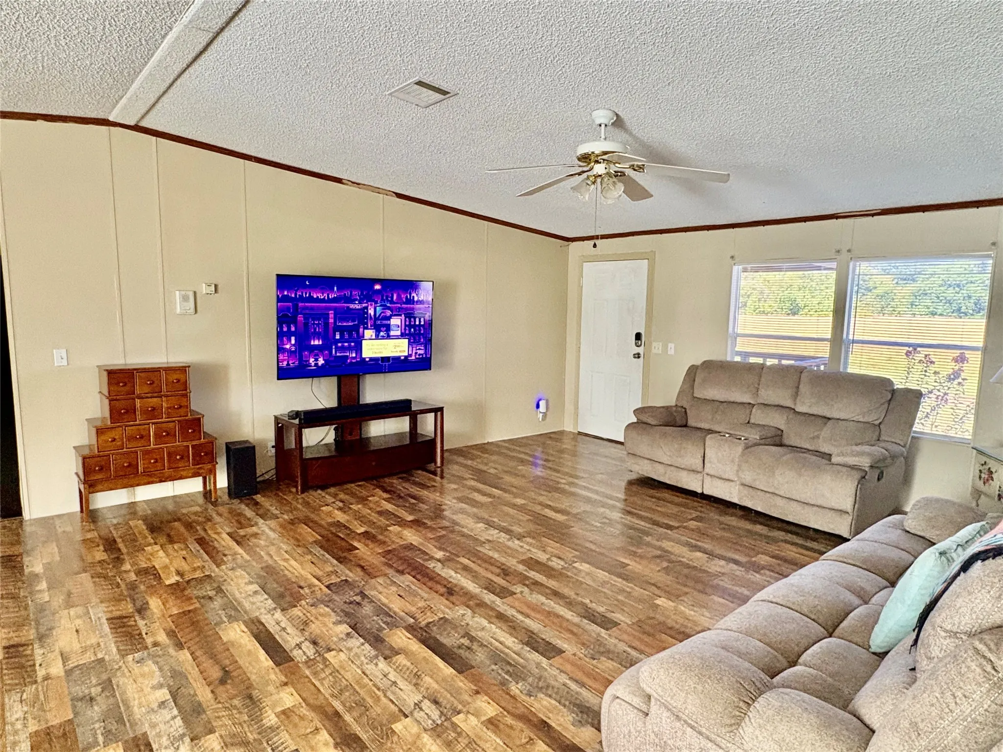Manufactured Home For Sale in Hopkins County , 3056 County Road 2436, Sulphur Springs, Texas 75482, 3 Bedroom, 2 Bathroom, Garage spaces, 1,856 Sqft, built in 2001, Price $217,500, mls#21346103, Real Estate Agent in Sulphur Springs, Homes For Sale in Hopkins county, Homes For Sale in Sulphur Springs, Realtor in Sulphur Springs Texas, Real Estate Brokerage Independent Realty Texas, Luminita Cordes Realtor