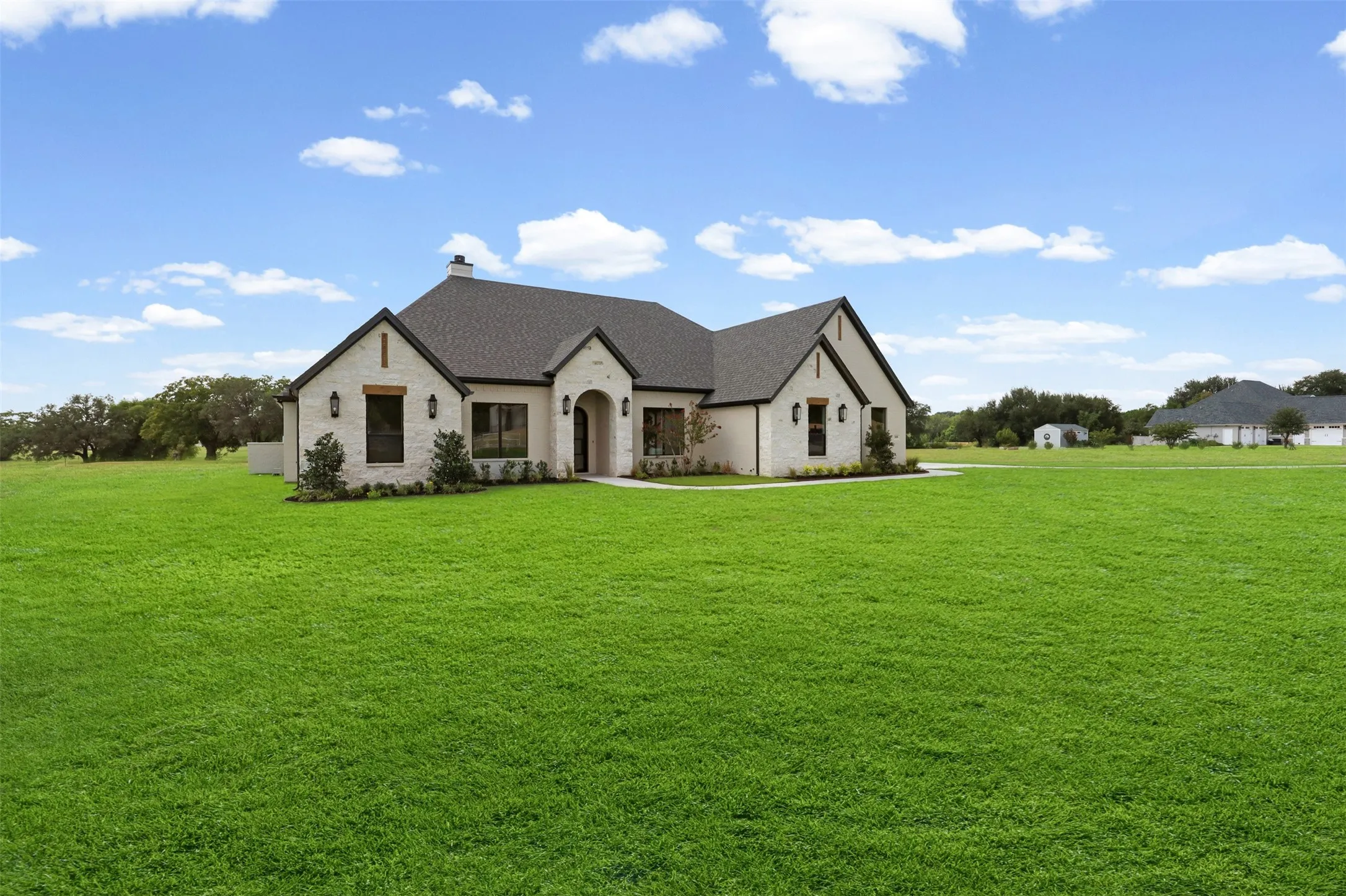Single Family Residence For Sale in Hood County , 509 Acorn Trail, Granbury, Texas 76049, 4 Bedroom, 3 Bathroom, 3 Garage spaces, 2,888 Sqft, built in 2026, mls#21352406, Real Estate Agent in Granbury, Homes For Sale in Hood county, Homes For Sale in Granbury, Realtor in Granbury Texas, Real Estate Brokerage Independent Realty Texas, Luminita Cordes Realtor