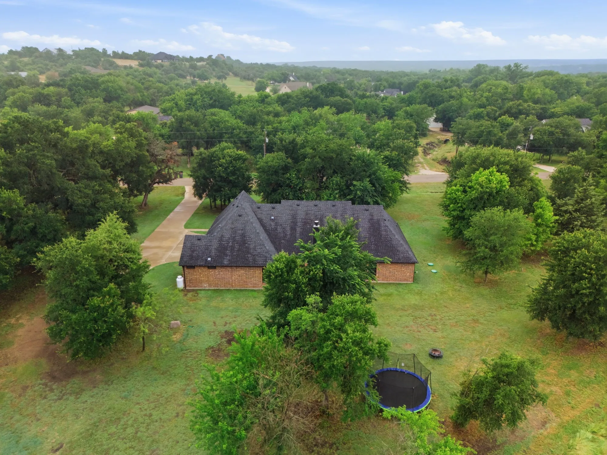 Single Family Residence For Sale in Parker County , 205 Deer Glade Court, Azle, Texas 76020, 4 Bedroom, 3 Bathroom, 3 Garage spaces, 2,409 Sqft, built in 2021, mls#21362137, Real Estate Agent in Azle, Homes For Sale in Parker county, Homes For Sale in Azle, Realtor in Azle Texas, Real Estate Brokerage Independent Realty Texas, Luminita Cordes Realtor