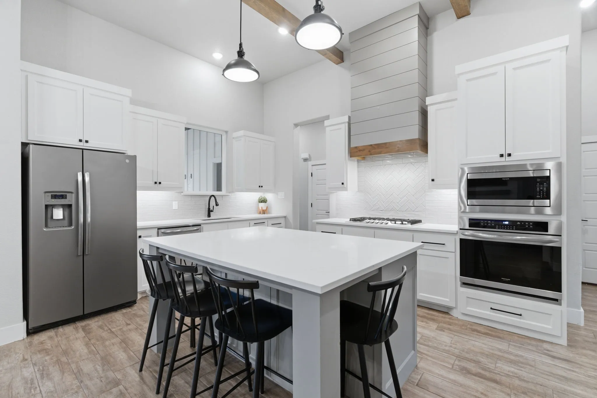 Single Family Residence For Sale in Parker County , 205 Deer Glade Court, Azle, Texas 76020, 4 Bedroom, 3 Bathroom, 3 Garage spaces, 2,409 Sqft, built in 2021, mls#21362137, Real Estate Agent in Azle, Homes For Sale in Parker county, Homes For Sale in Azle, Realtor in Azle Texas, Real Estate Brokerage Independent Realty Texas, Luminita Cordes Realtor