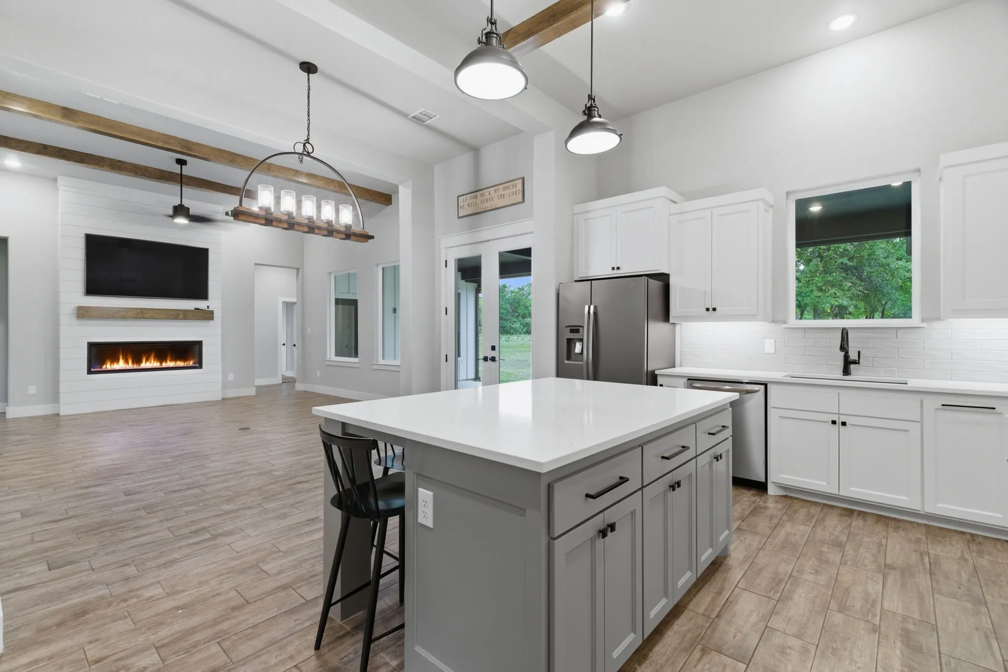 Single Family Residence For Sale in Parker County , 205 Deer Glade Court, Azle, Texas 76020, 4 Bedroom, 3 Bathroom, 3 Garage spaces, 2,409 Sqft, built in 2021, mls#21362137, Real Estate Agent in Azle, Homes For Sale in Parker county, Homes For Sale in Azle, Realtor in Azle Texas, Real Estate Brokerage Independent Realty Texas, Luminita Cordes Realtor
