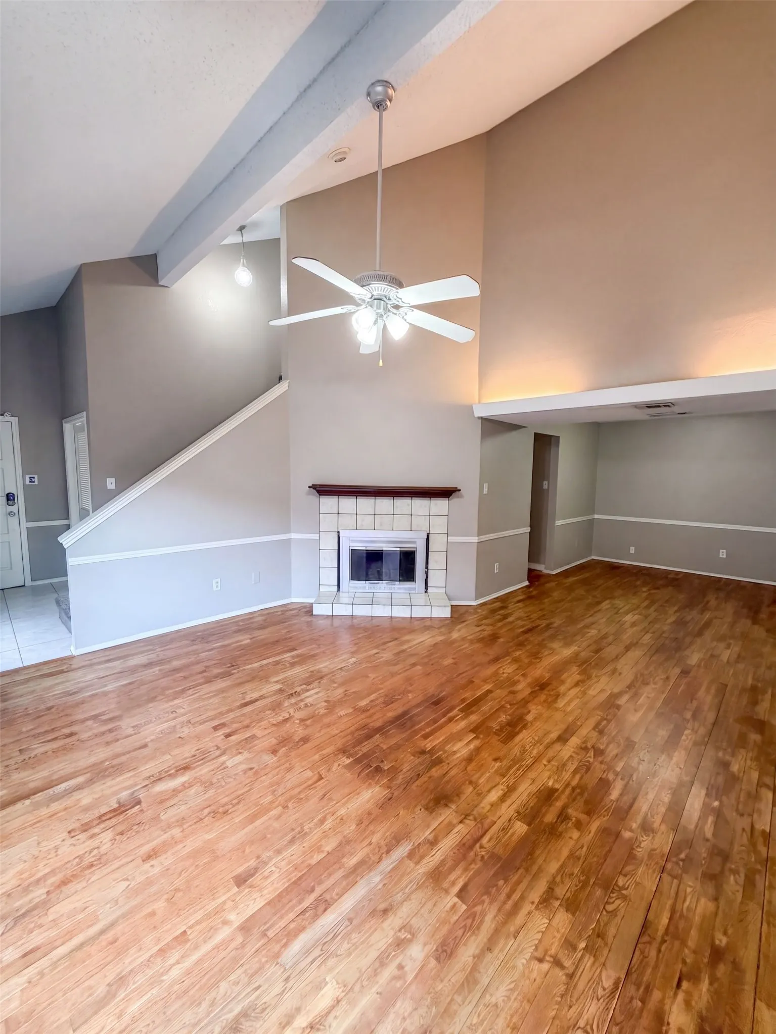 Single Family Residence For Sale in Denton County , 1633 San Francisco Street, Carrollton, Texas 75007, 3 Bedroom, 2 Bathroom, 2 Garage spaces, 1,602 Sqft, built in 1985, mls#21362171, Real Estate Agent in Carrollton, Homes For Sale in Denton county, Homes For Sale in Carrollton, Realtor in Carrollton Texas, Real Estate Brokerage Independent Realty Texas, Luminita Cordes Realtor